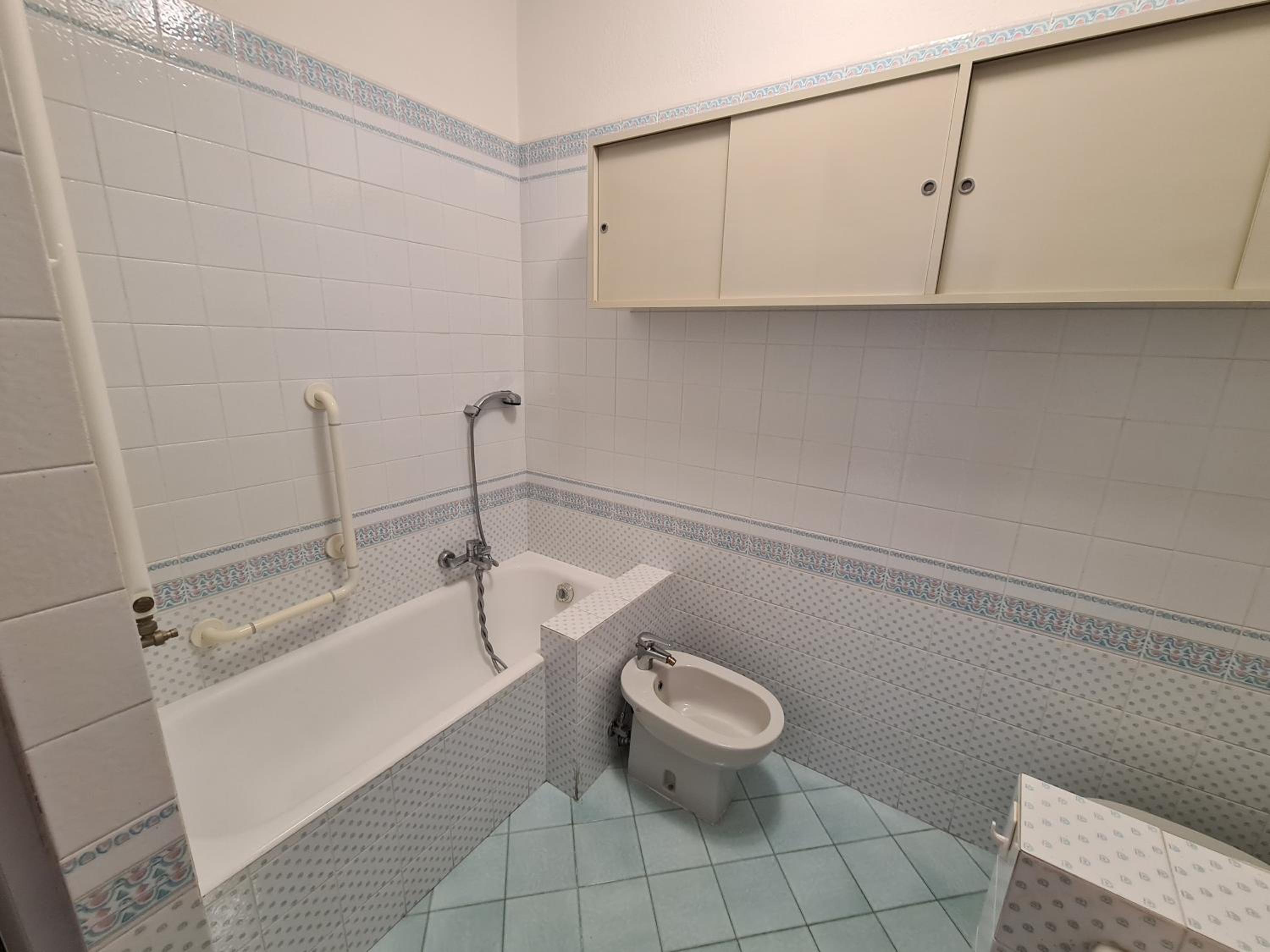 Three-Bedroom Apartment photo 3