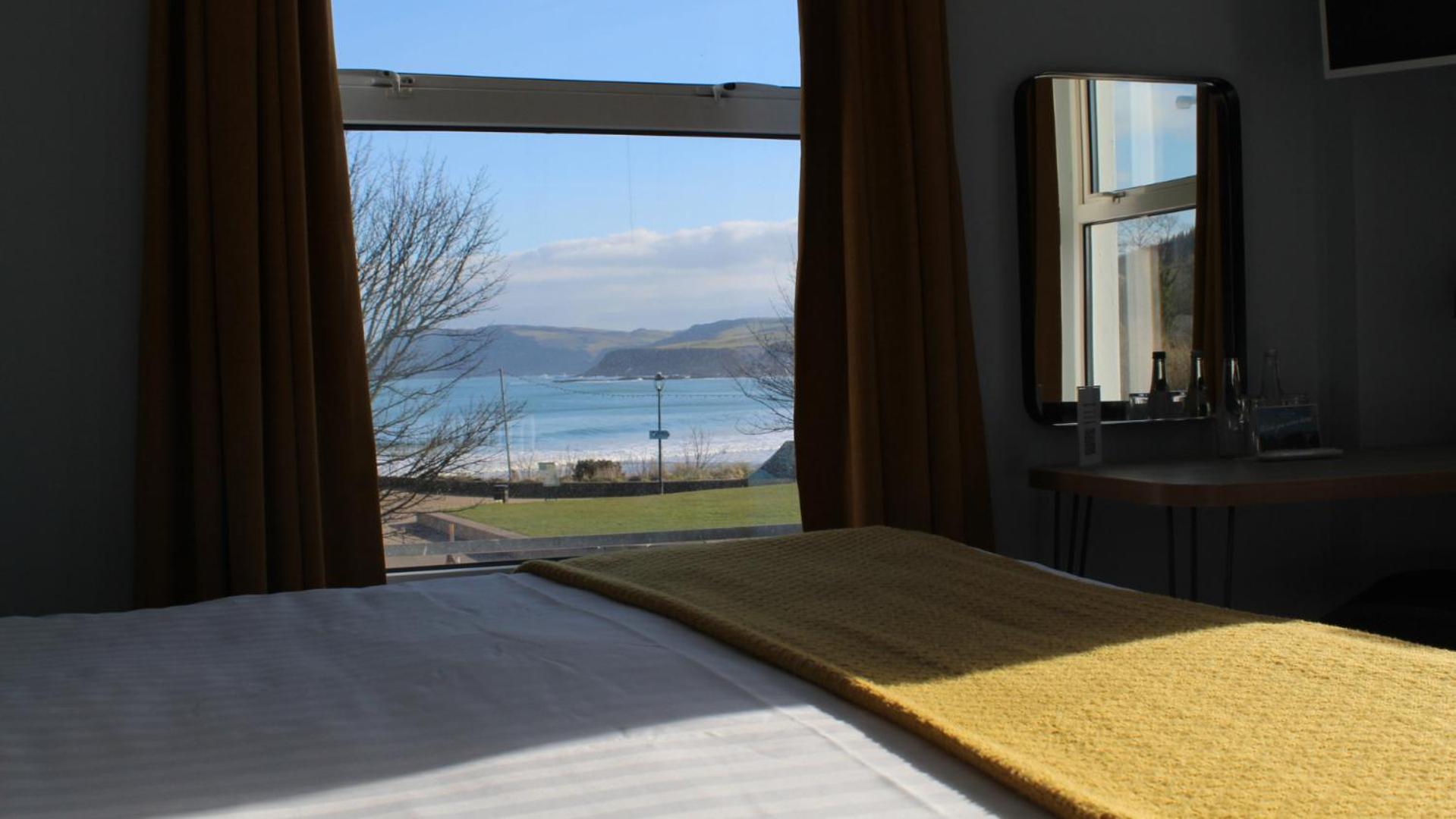 Double or Twin Room with Sea View photo 3