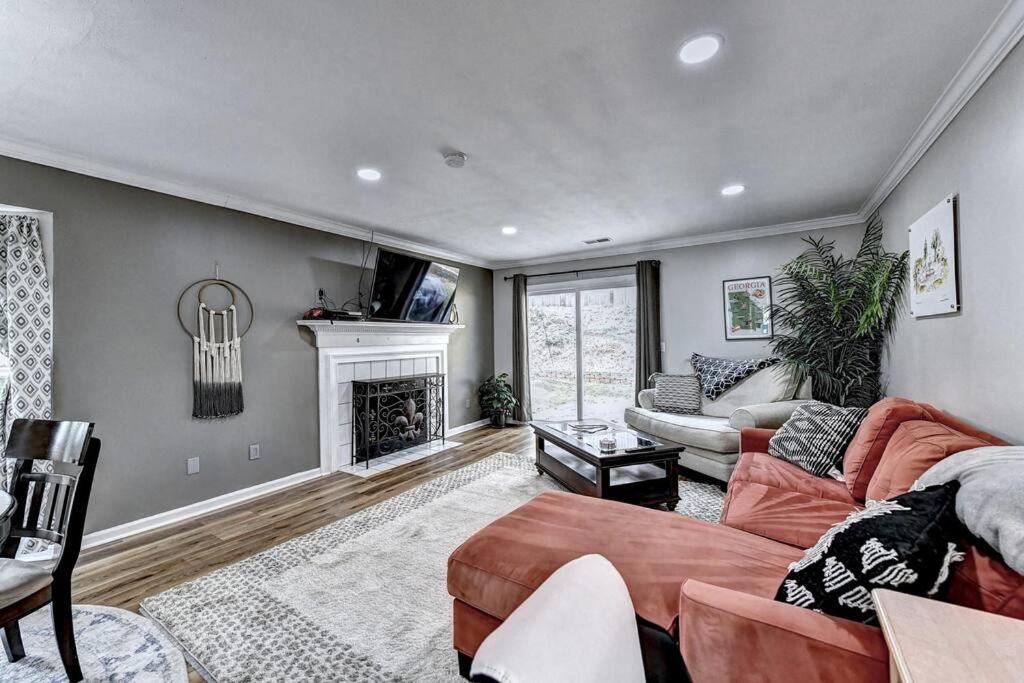 Two-Bedroom House photo 1