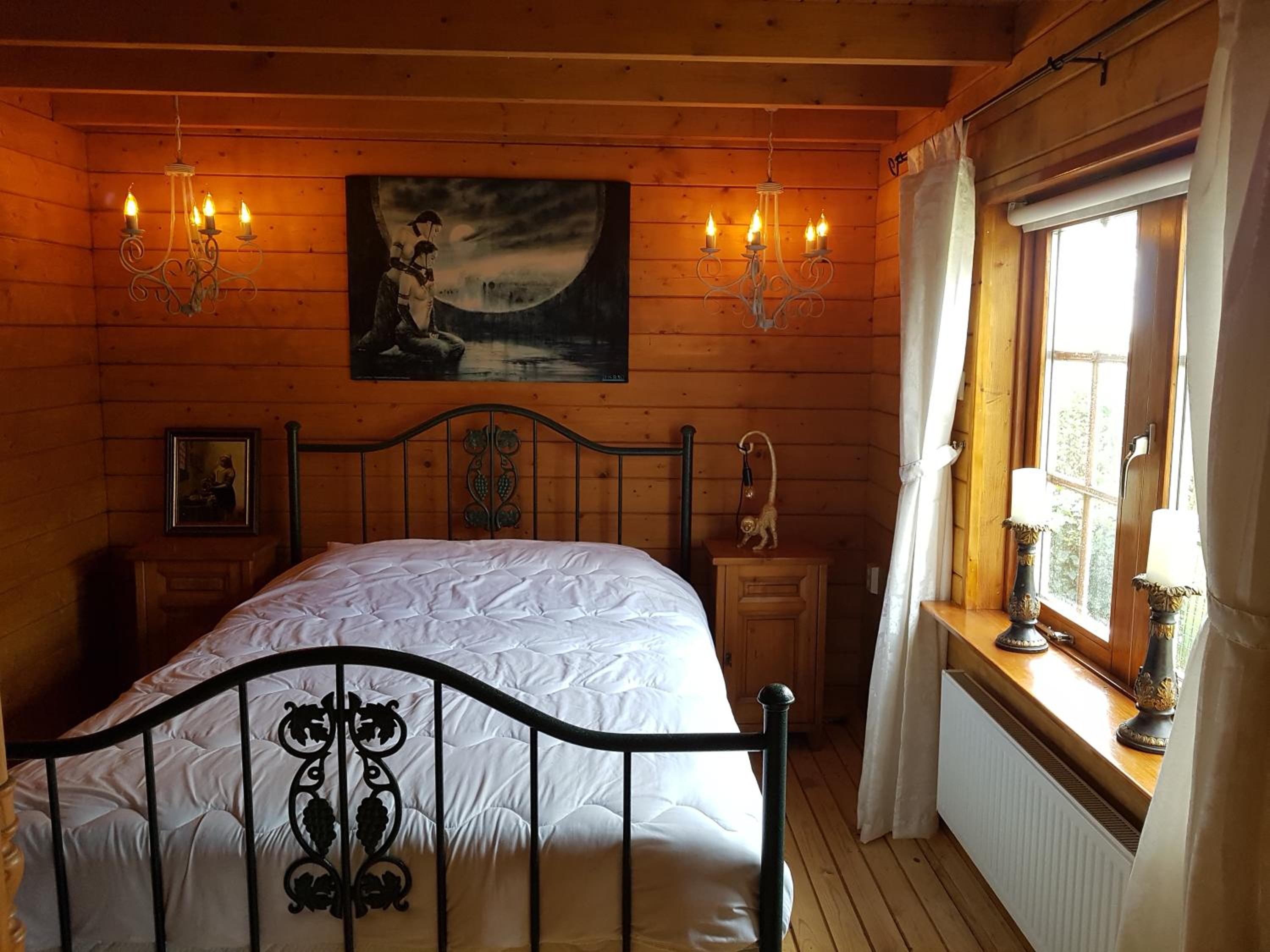 One-Bedroom House photo 1