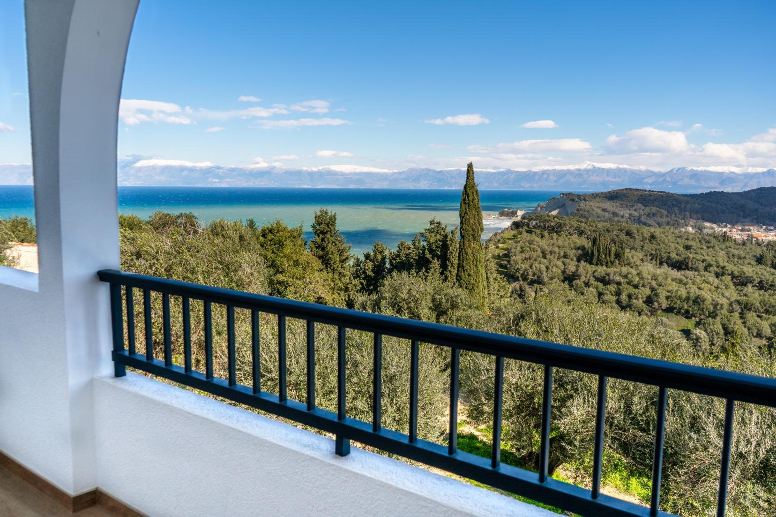 Apartment with Sea View photo 3