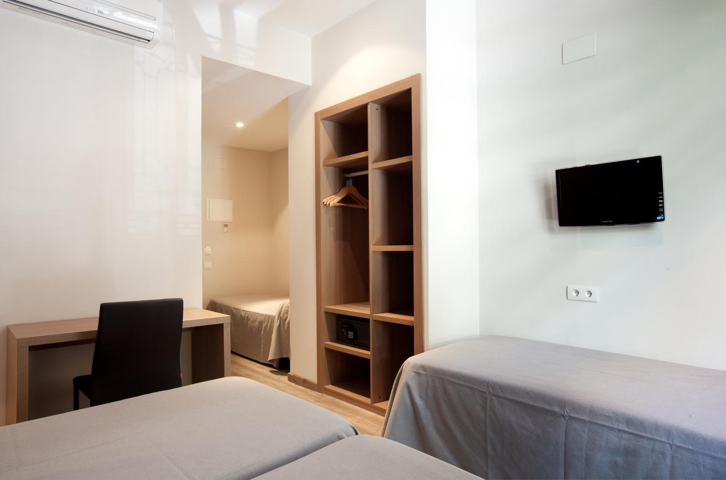 Quadruple Room photo 3