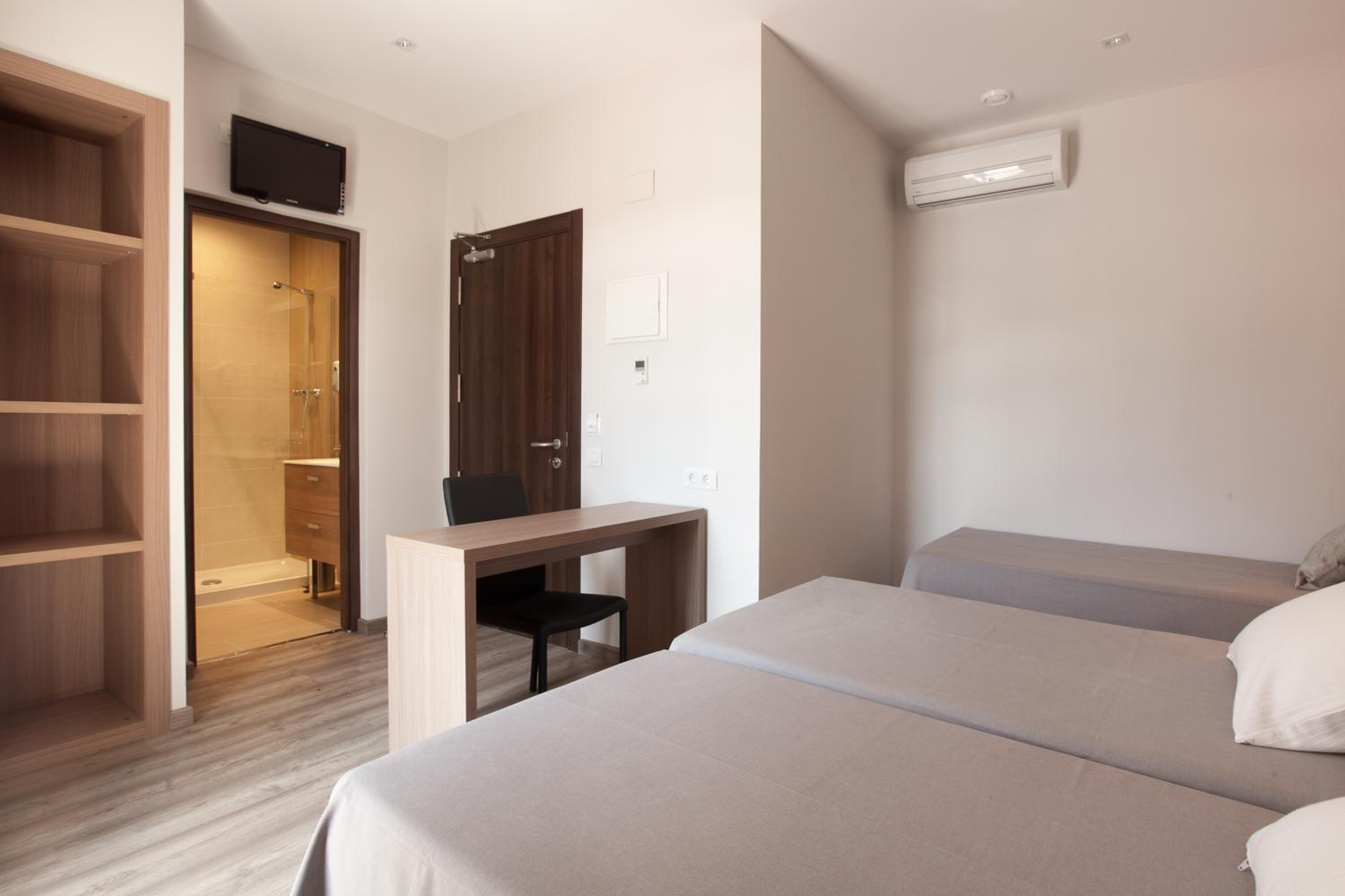 Triple Room photo 2