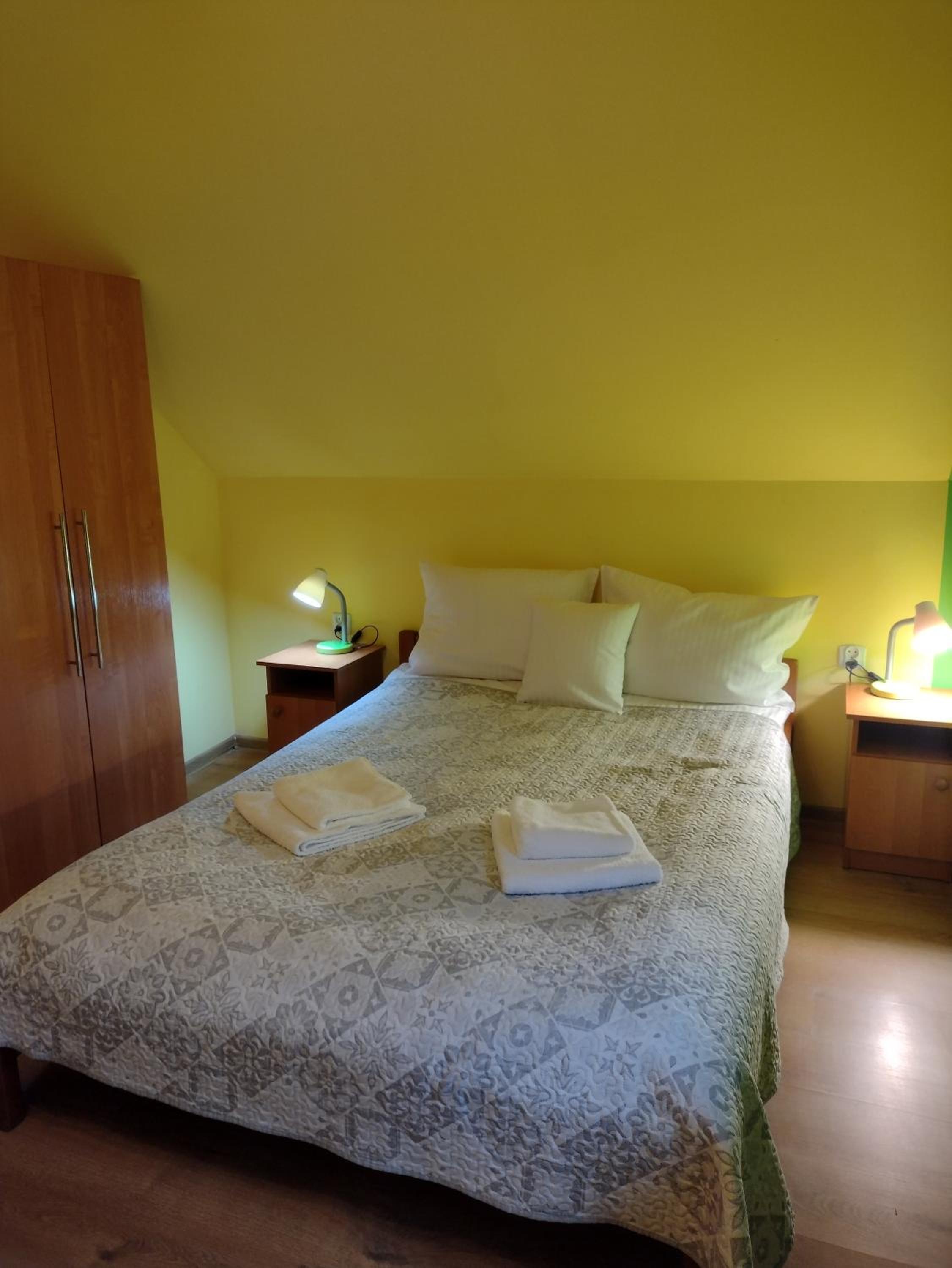 Economy Double Room photo 3