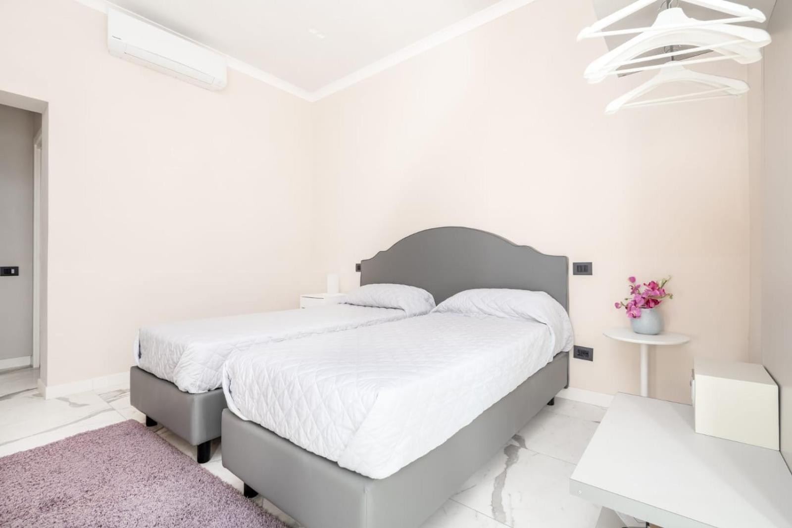 Double or Twin Room - Photo 6
