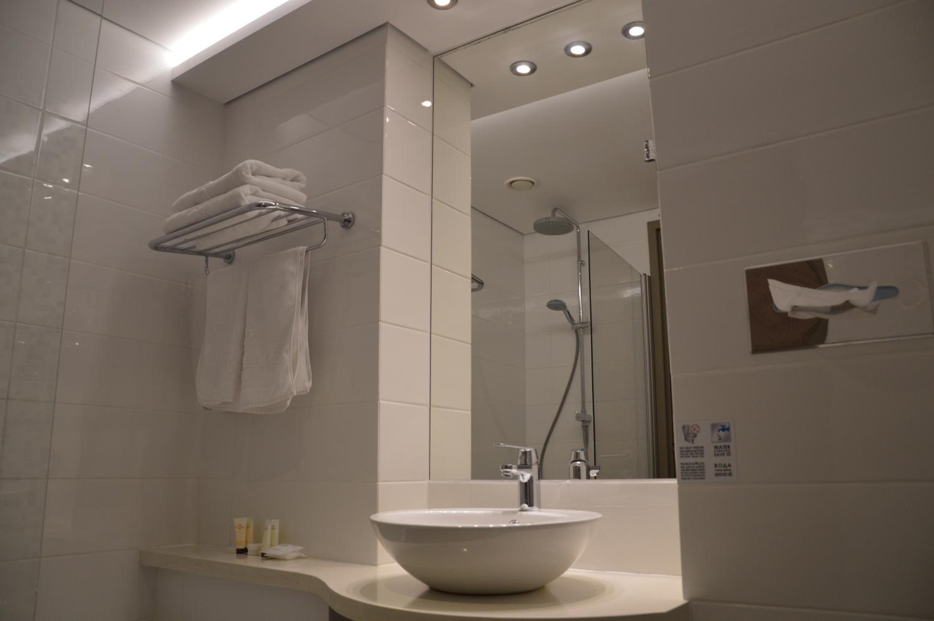 Deluxe Double or Twin Room with Sea View