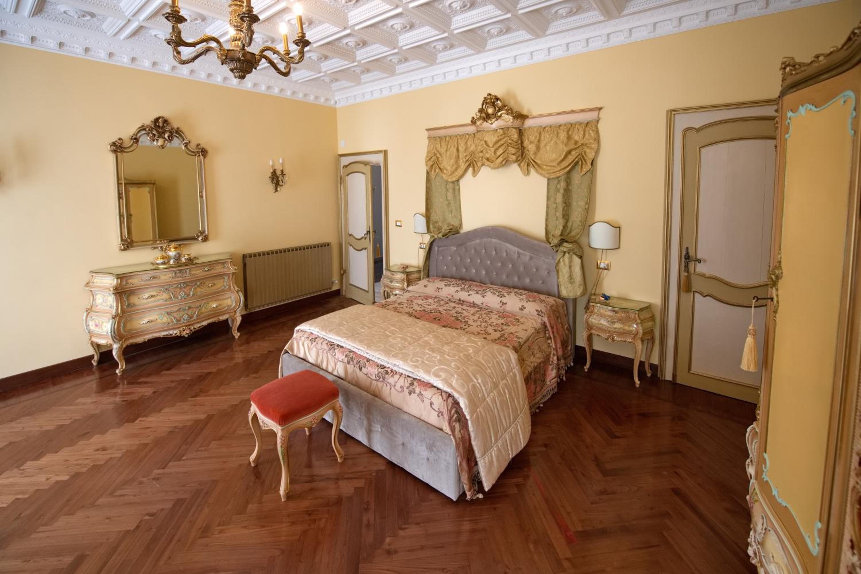 Deluxe Double Room photo 3