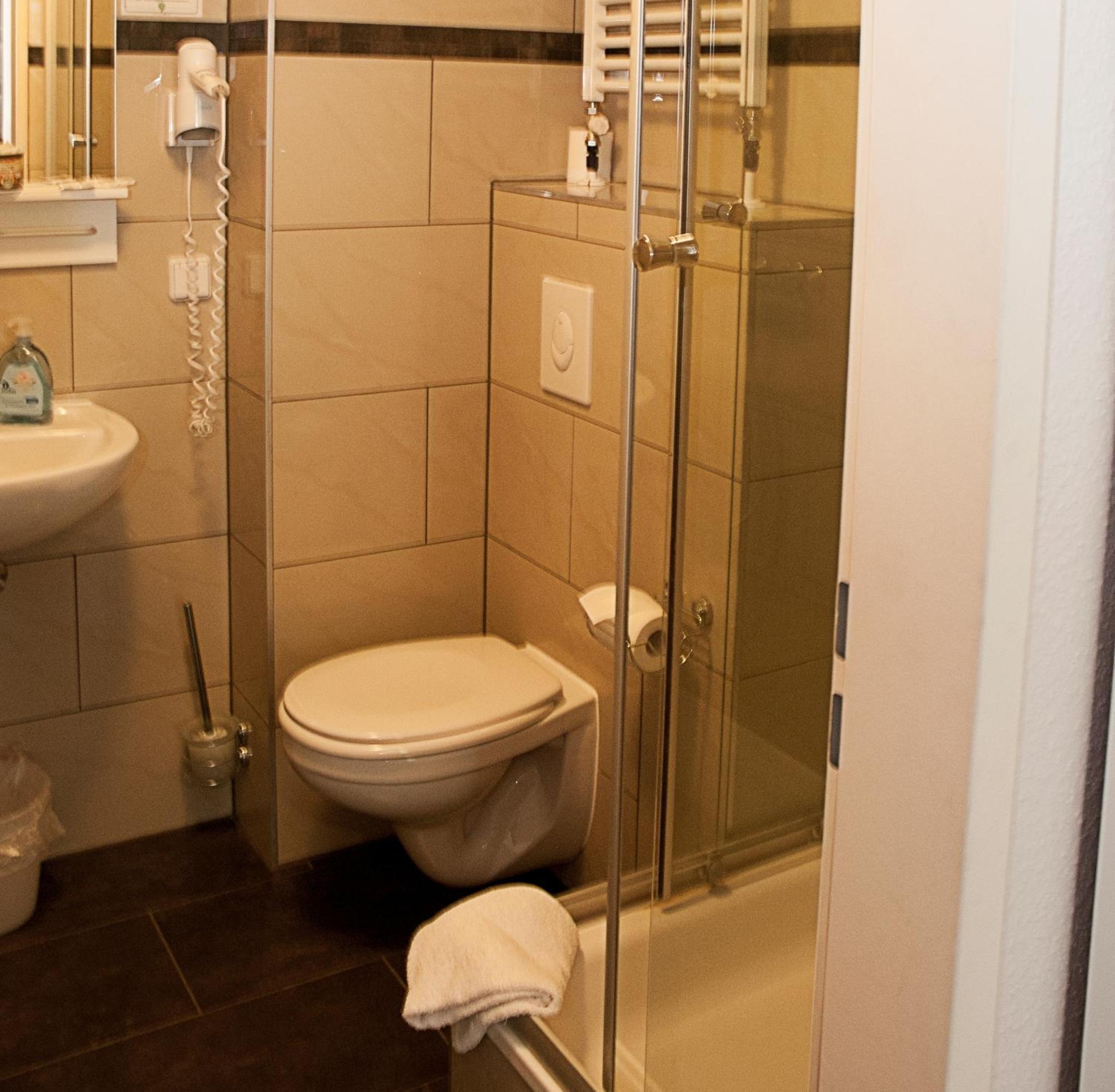 Single Room photo 3