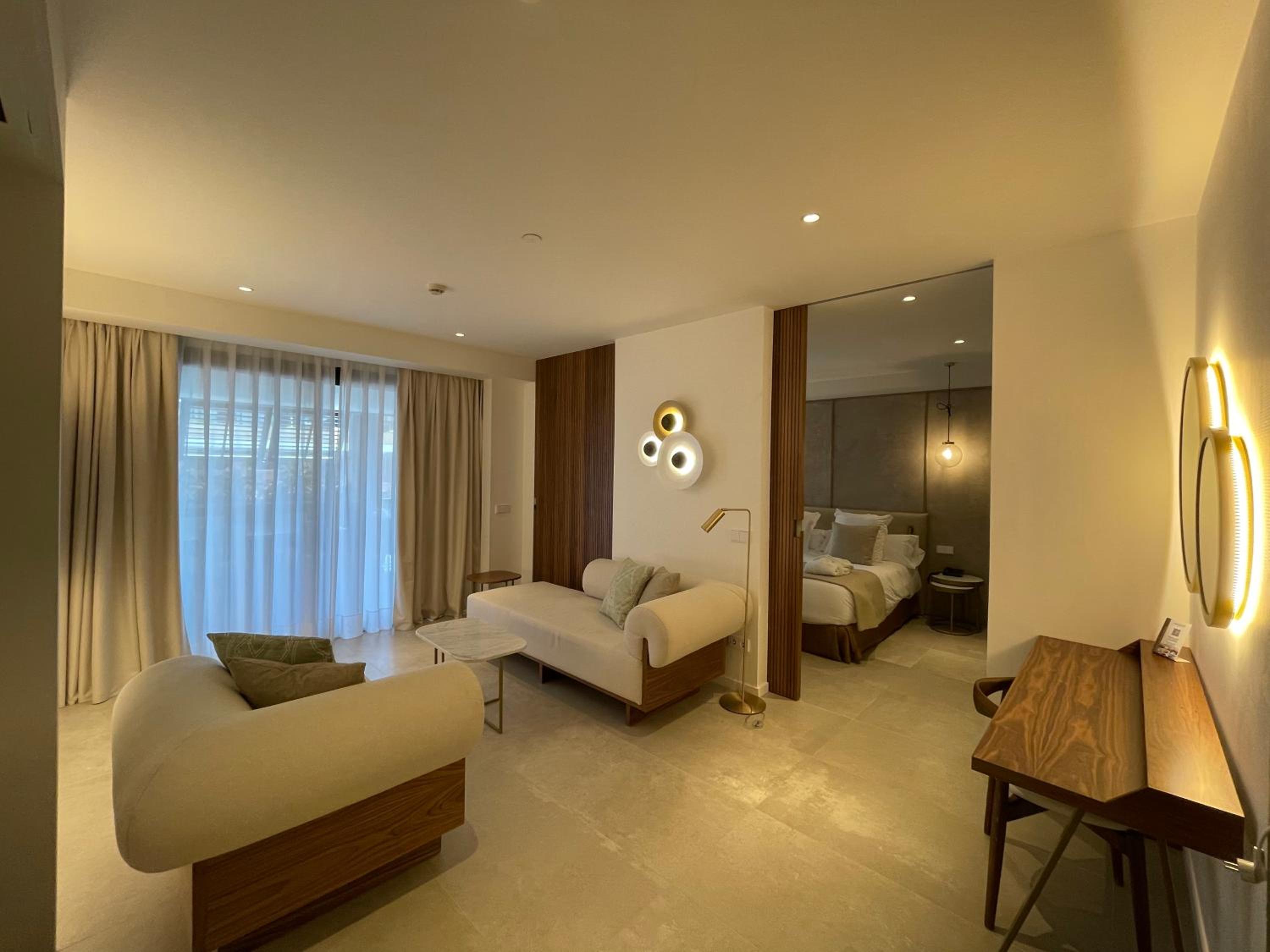 Premium Junior Suite