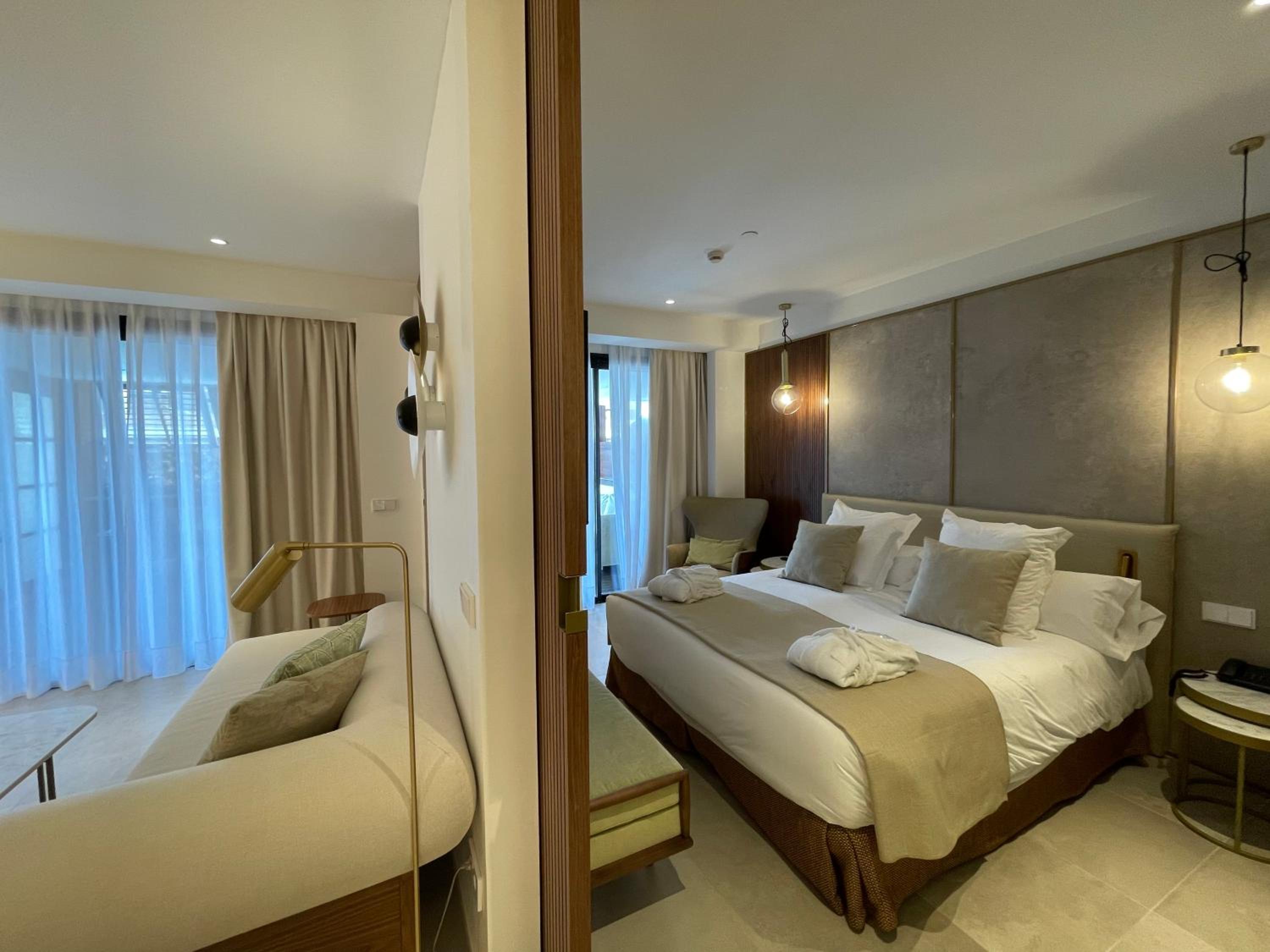 Premium Junior Suite