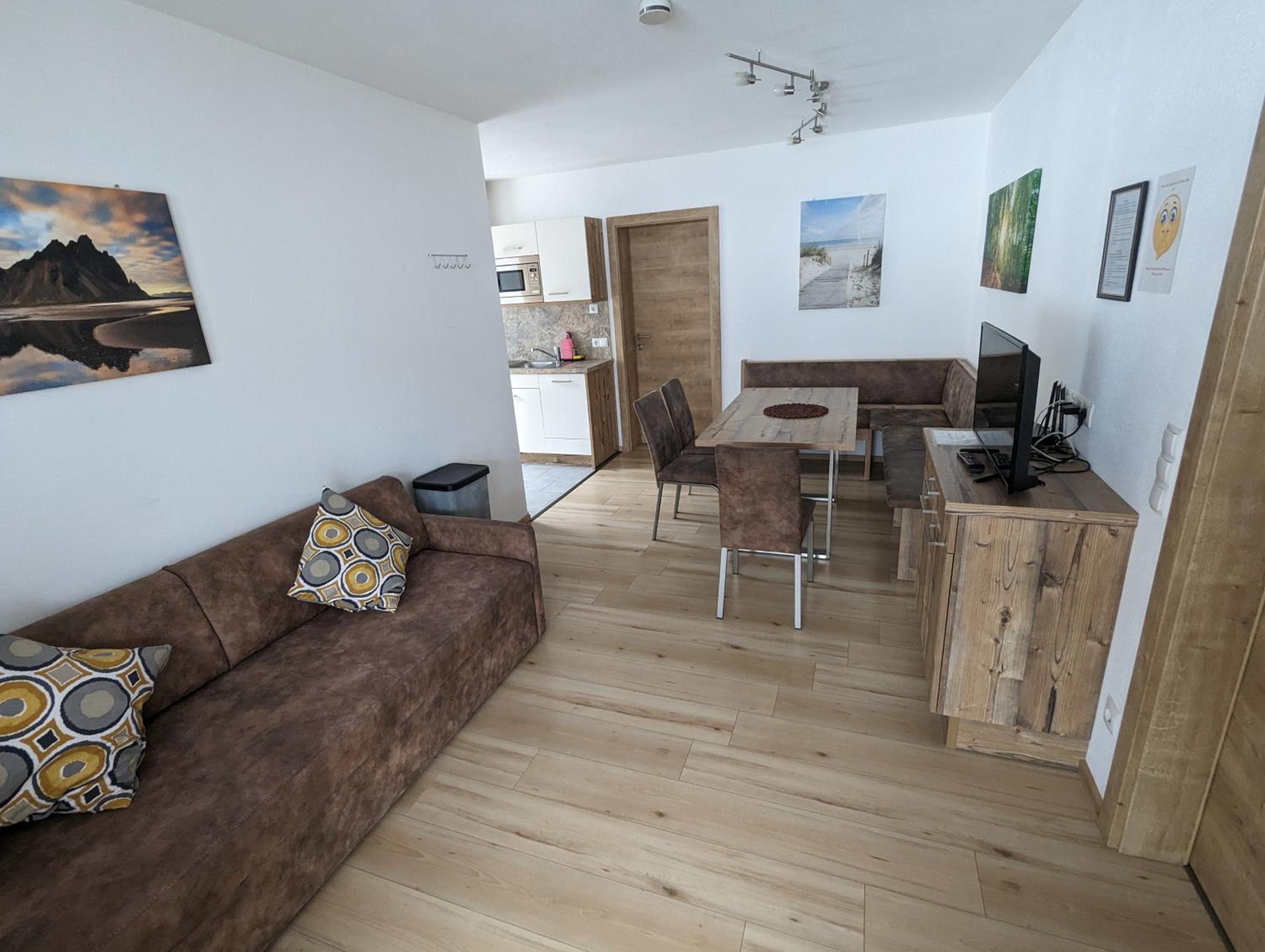 Apartment with Mountain View photo 1
