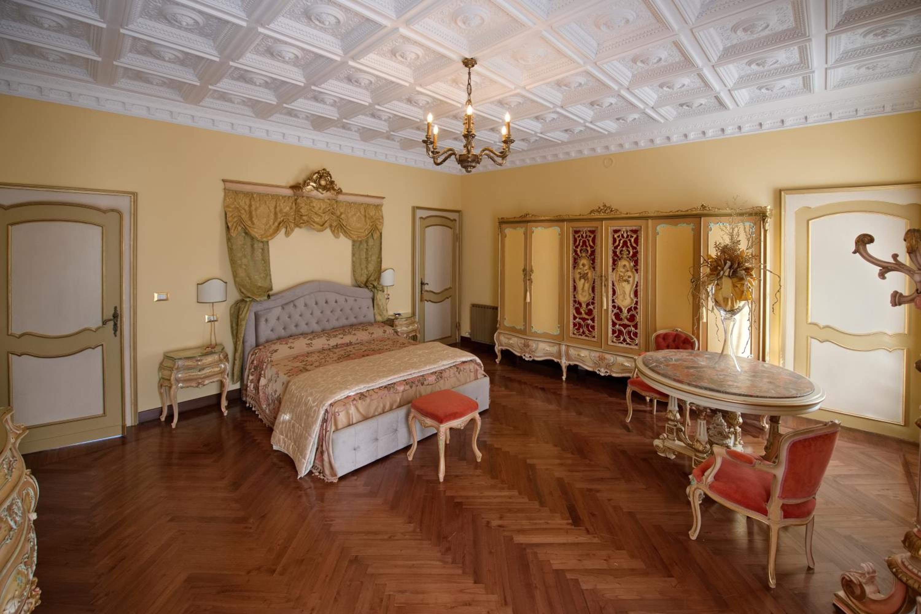 Deluxe Double Room photo 2