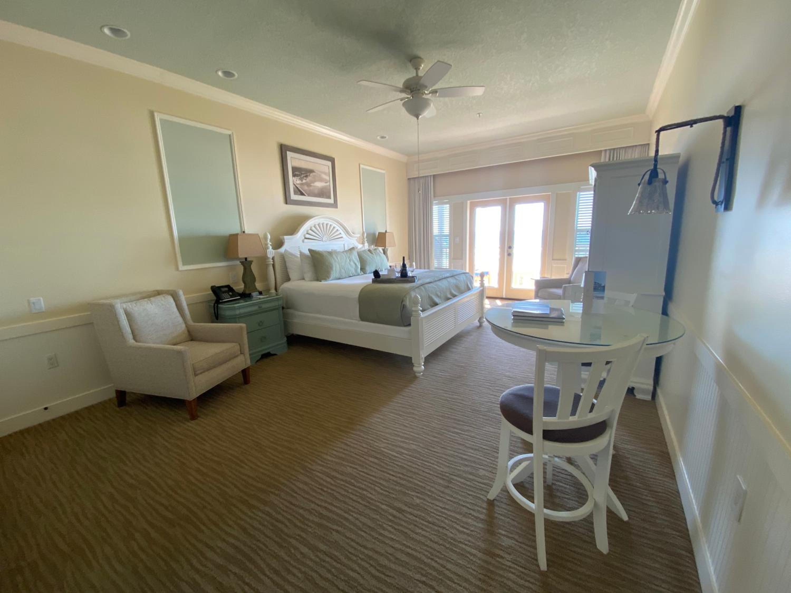 King Room with Balcony photo 2