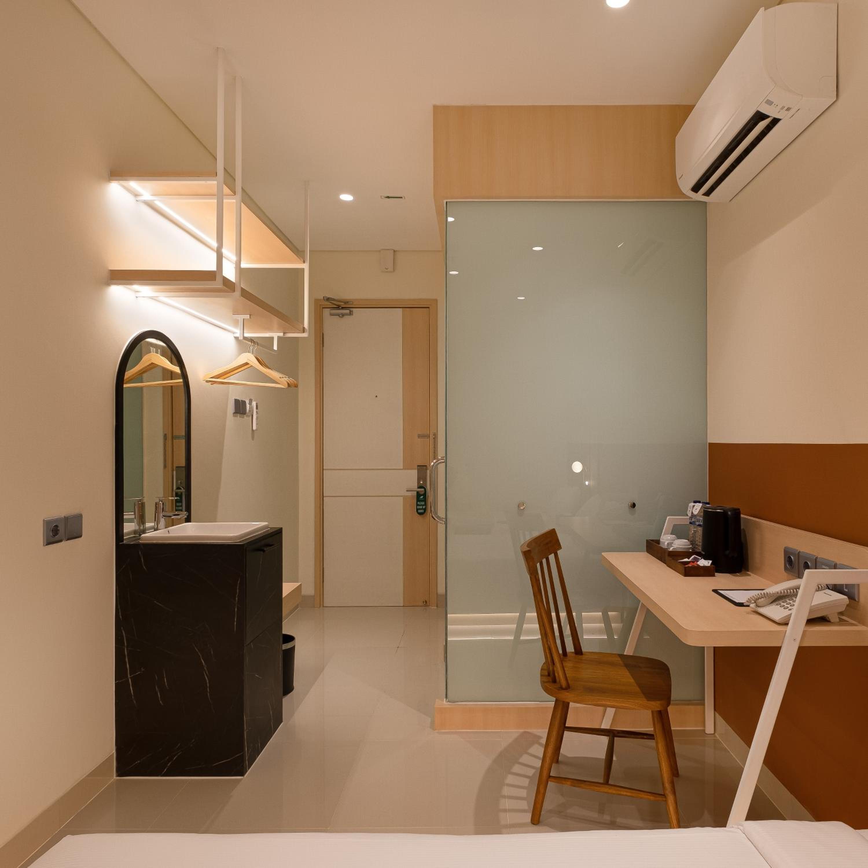 Superior Twin Room (No Window) photo 3