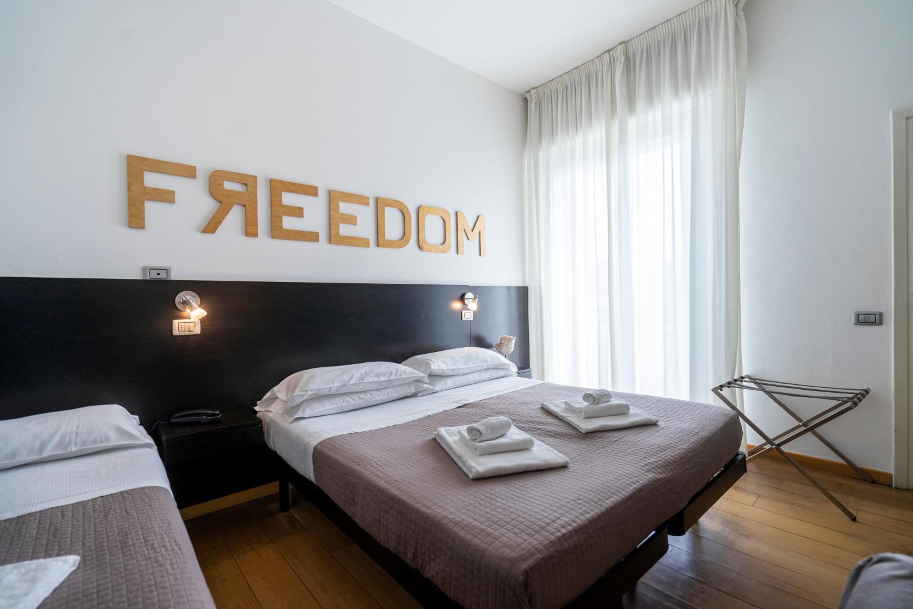 Triple Room with Shower - Photo 2