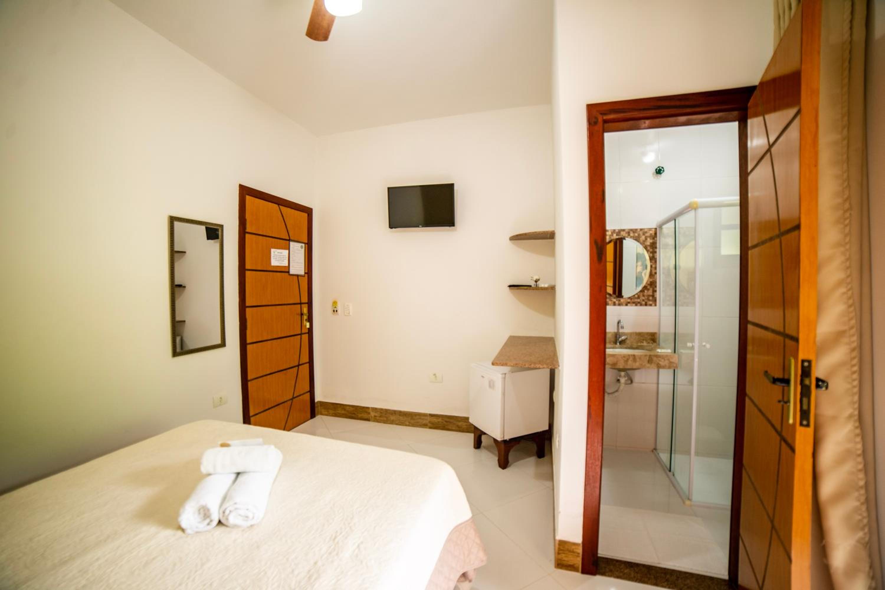 Deluxe Double Room with Balcony photo 2