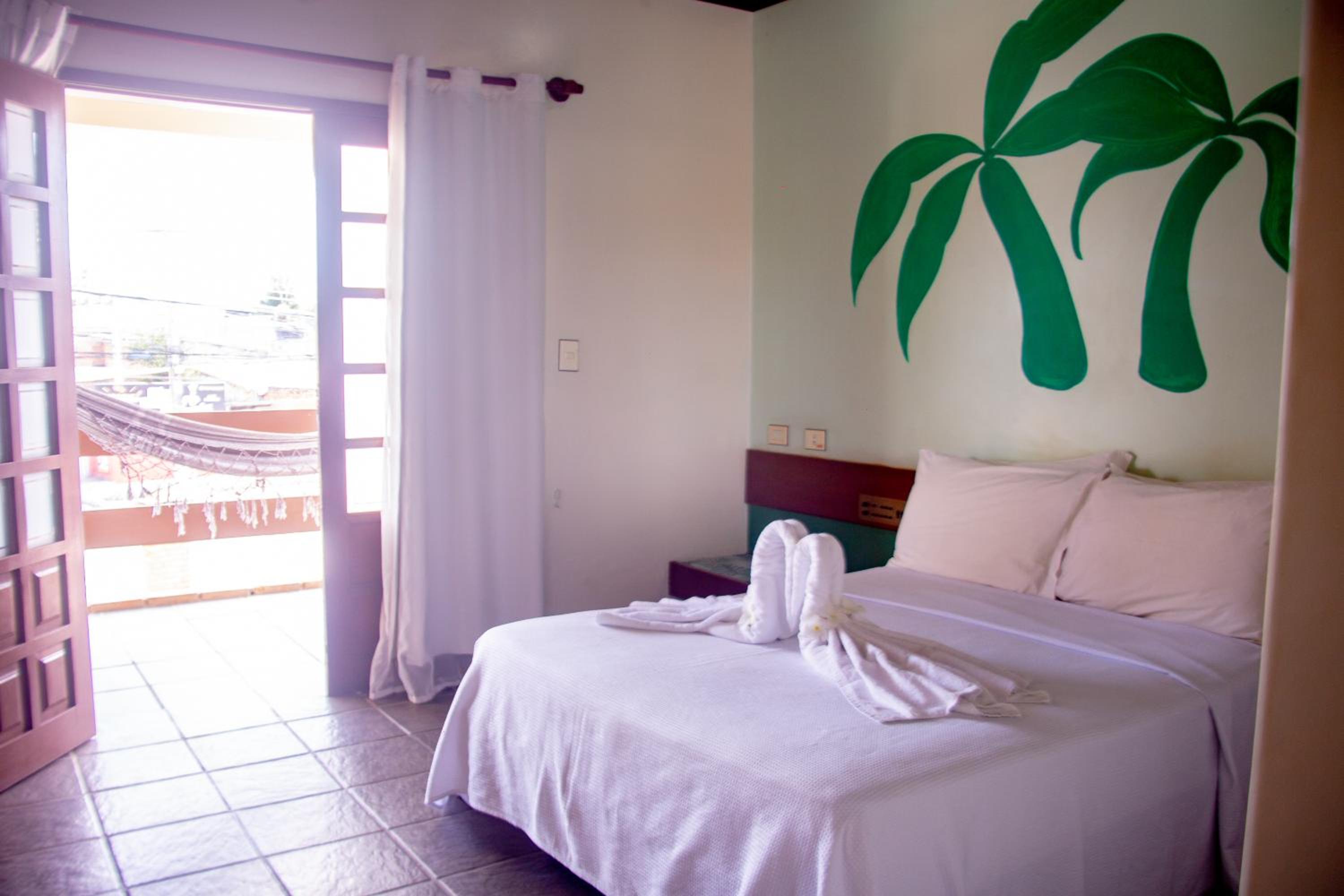 Suite with Balcony - Photo 4