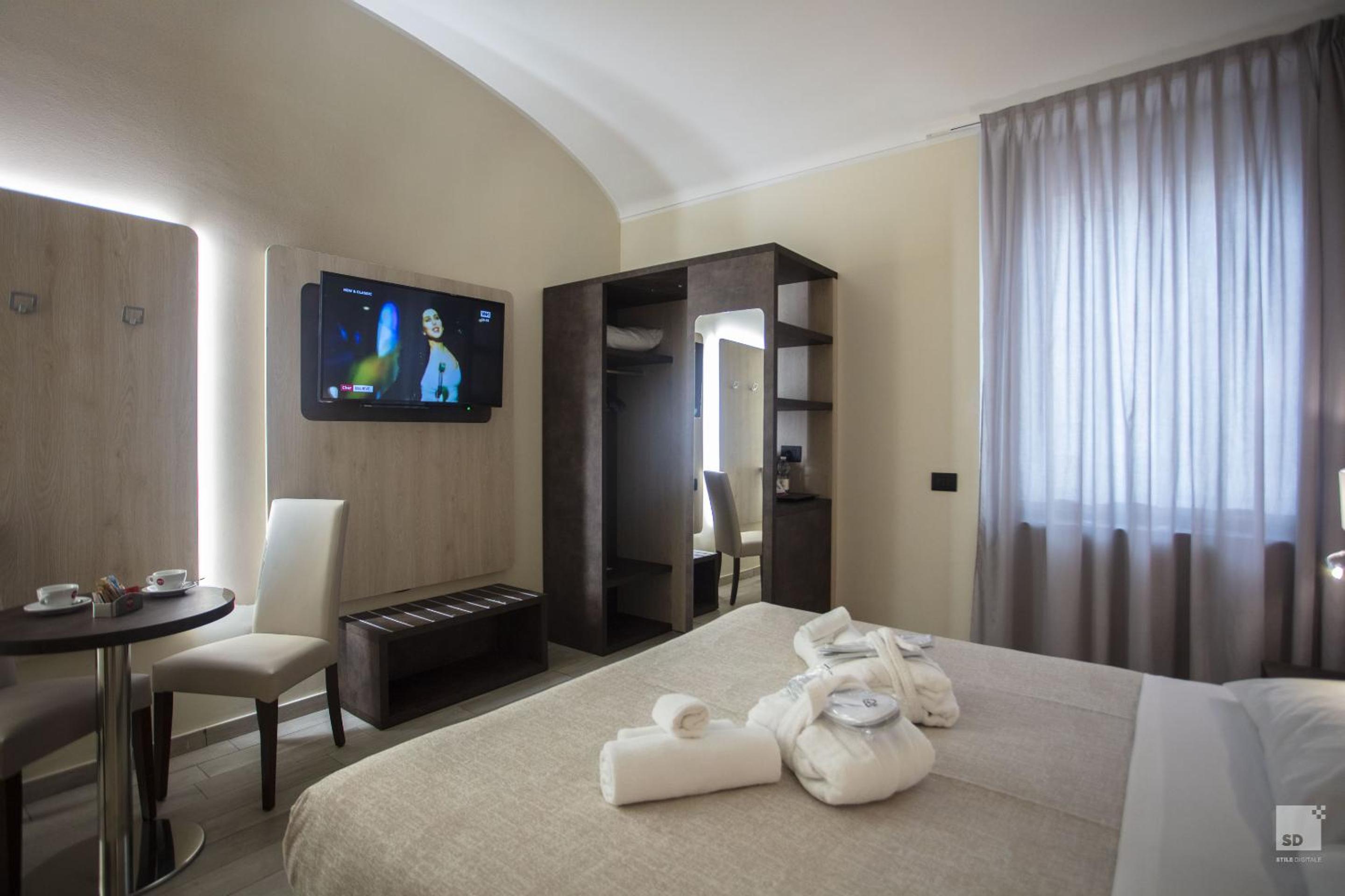 Superior Double or Twin Room - Photo 1
