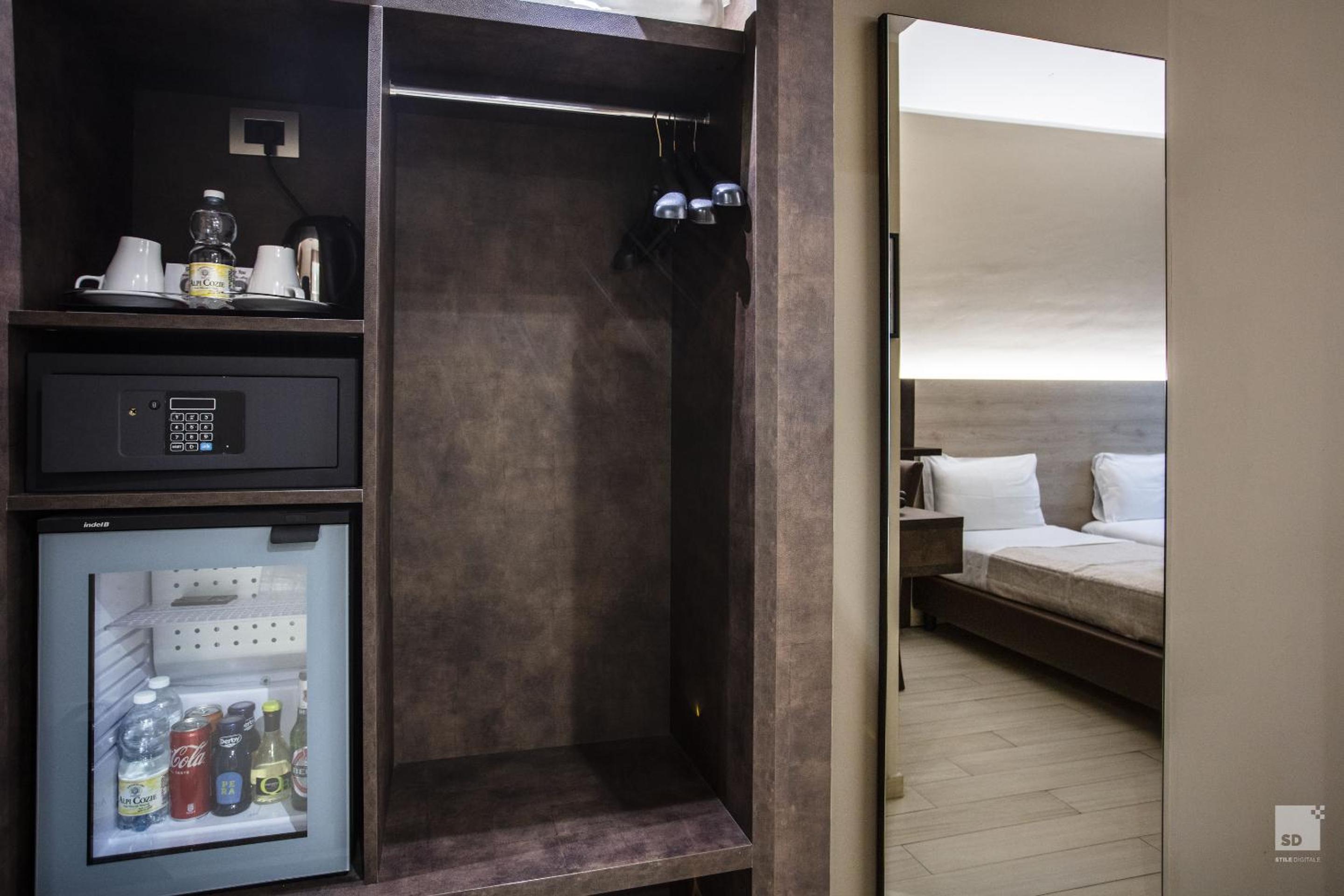Superior Double or Twin Room - Photo 9