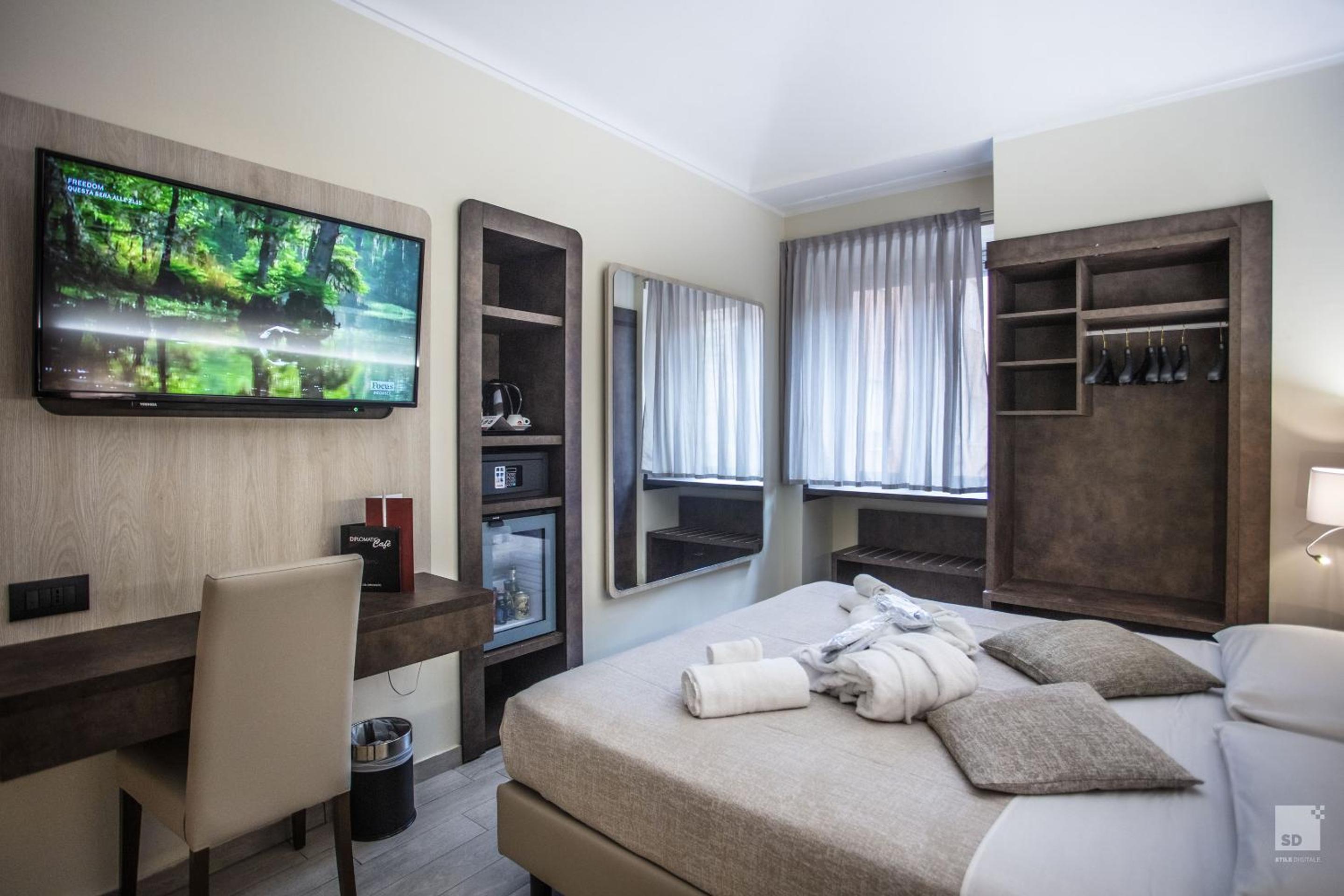 Superior Double or Twin Room - Photo 23