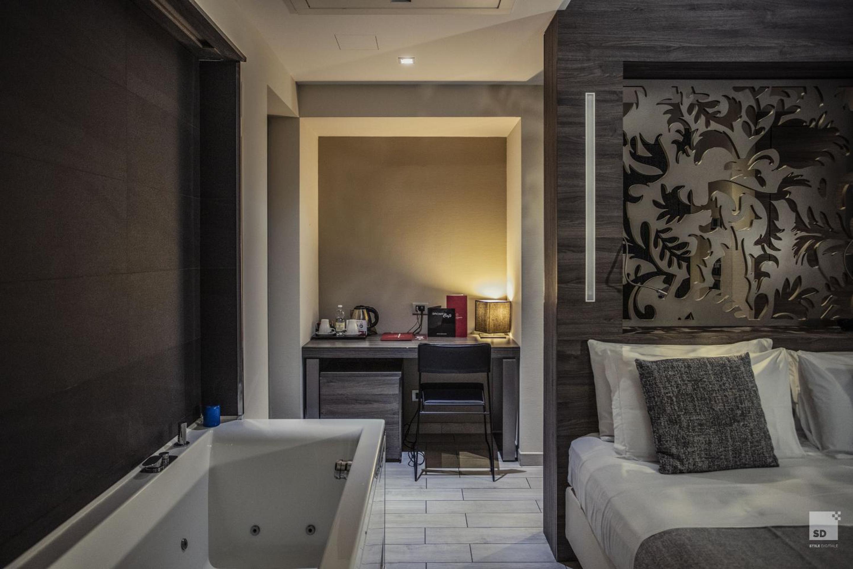 Superior Double or Twin Room - Photo 14