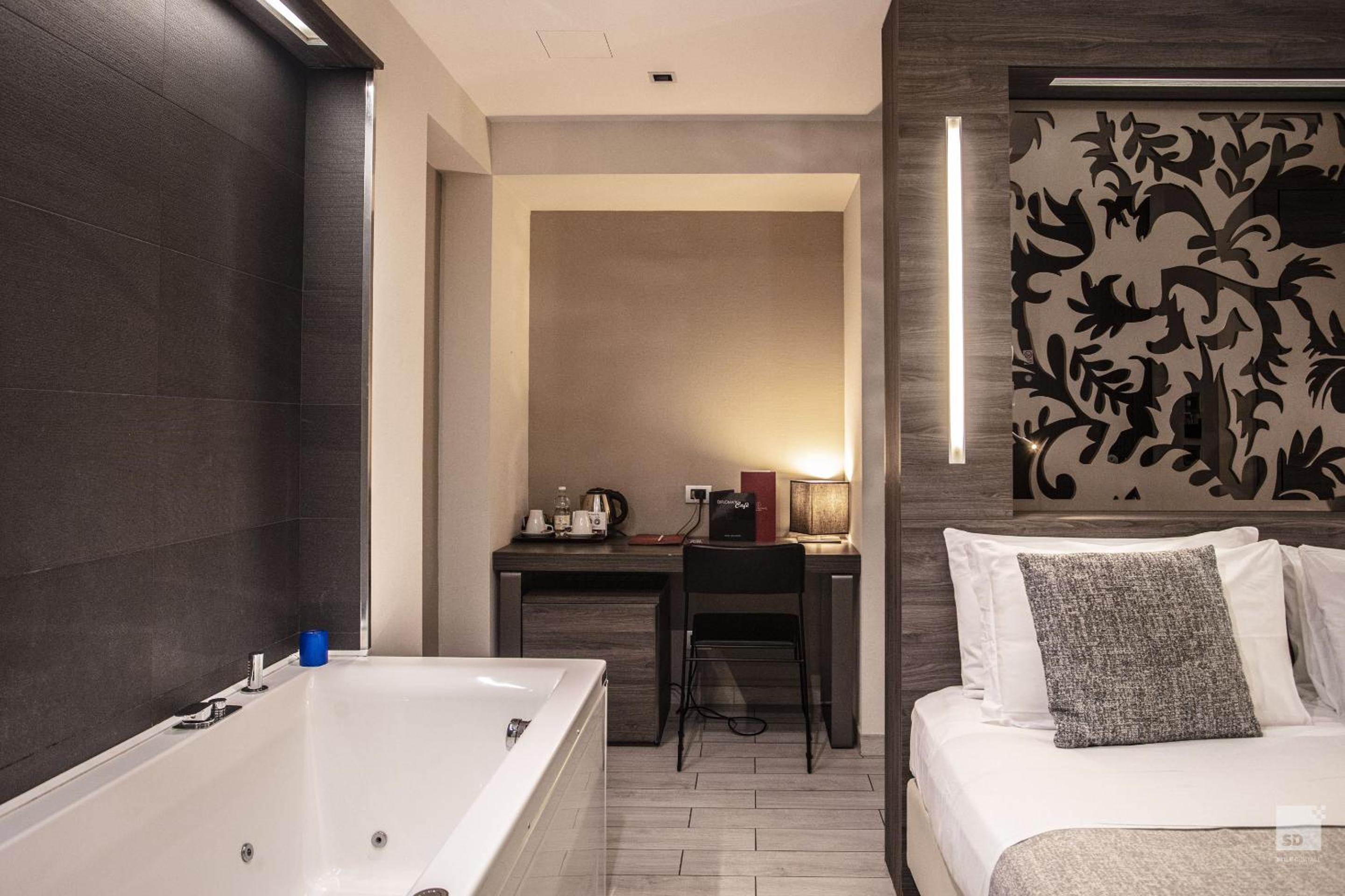 Superior Double or Twin Room - Photo 11