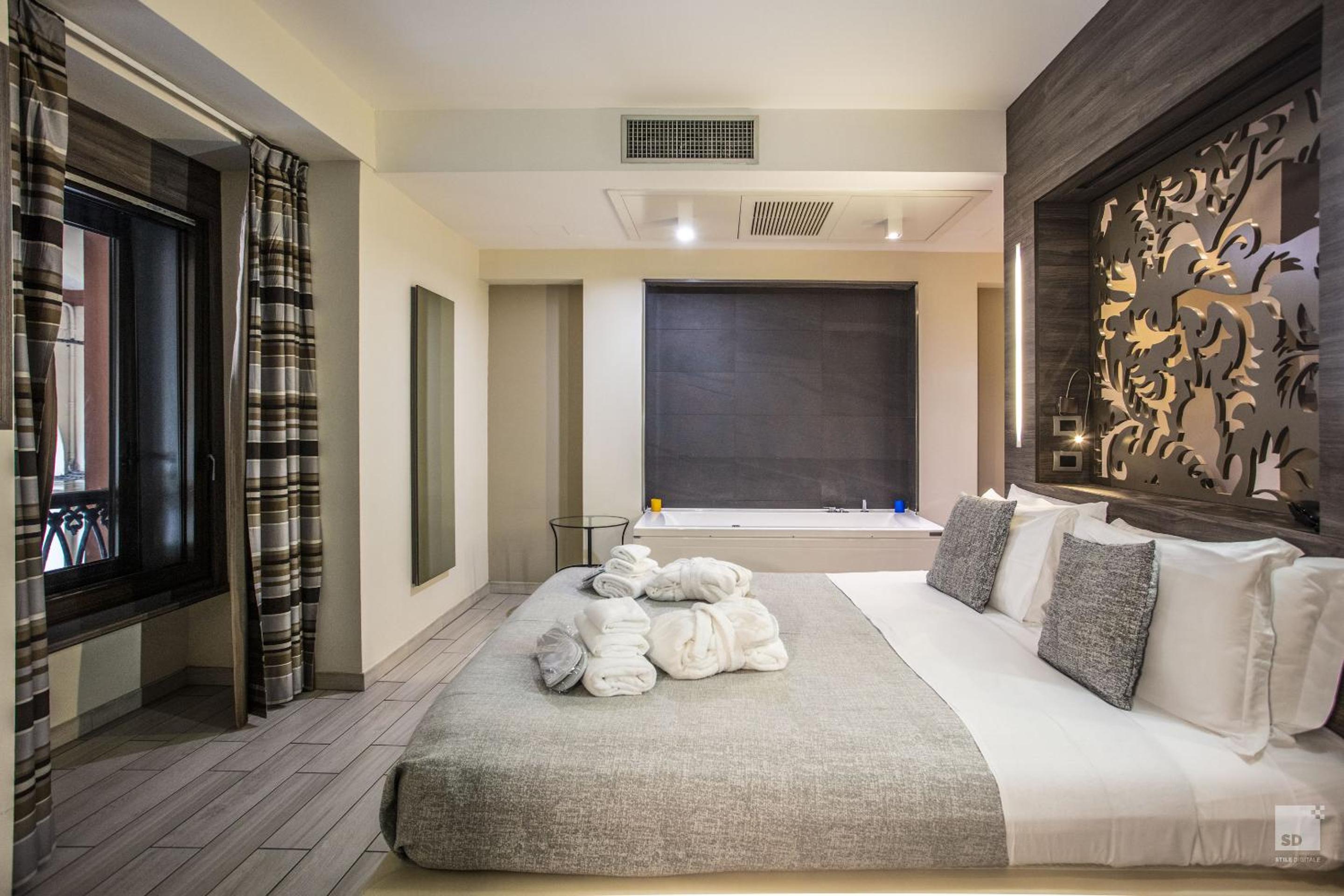 Superior Double or Twin Room - Photo 29