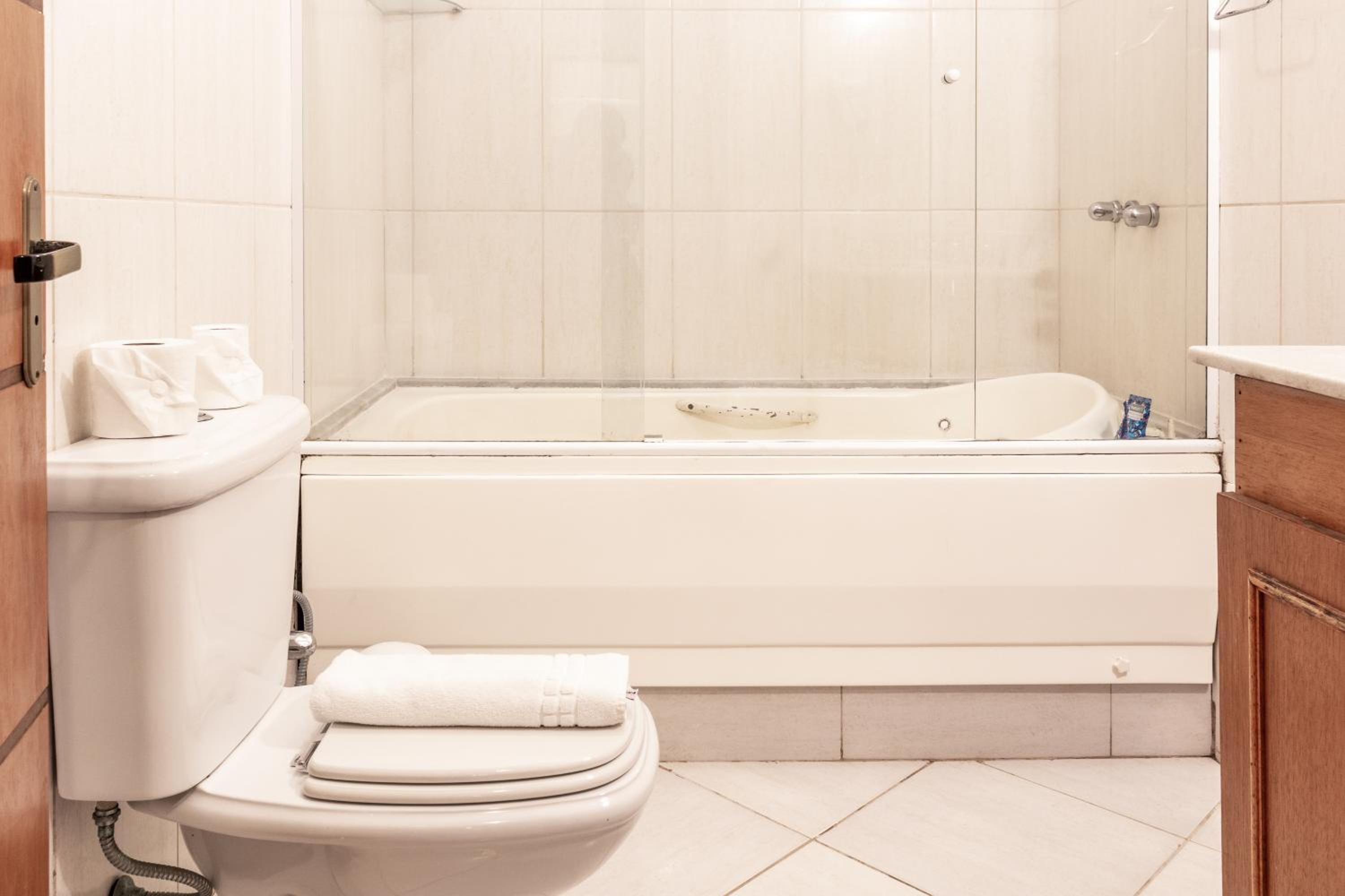 Deluxe Double Room with Bath photo 2