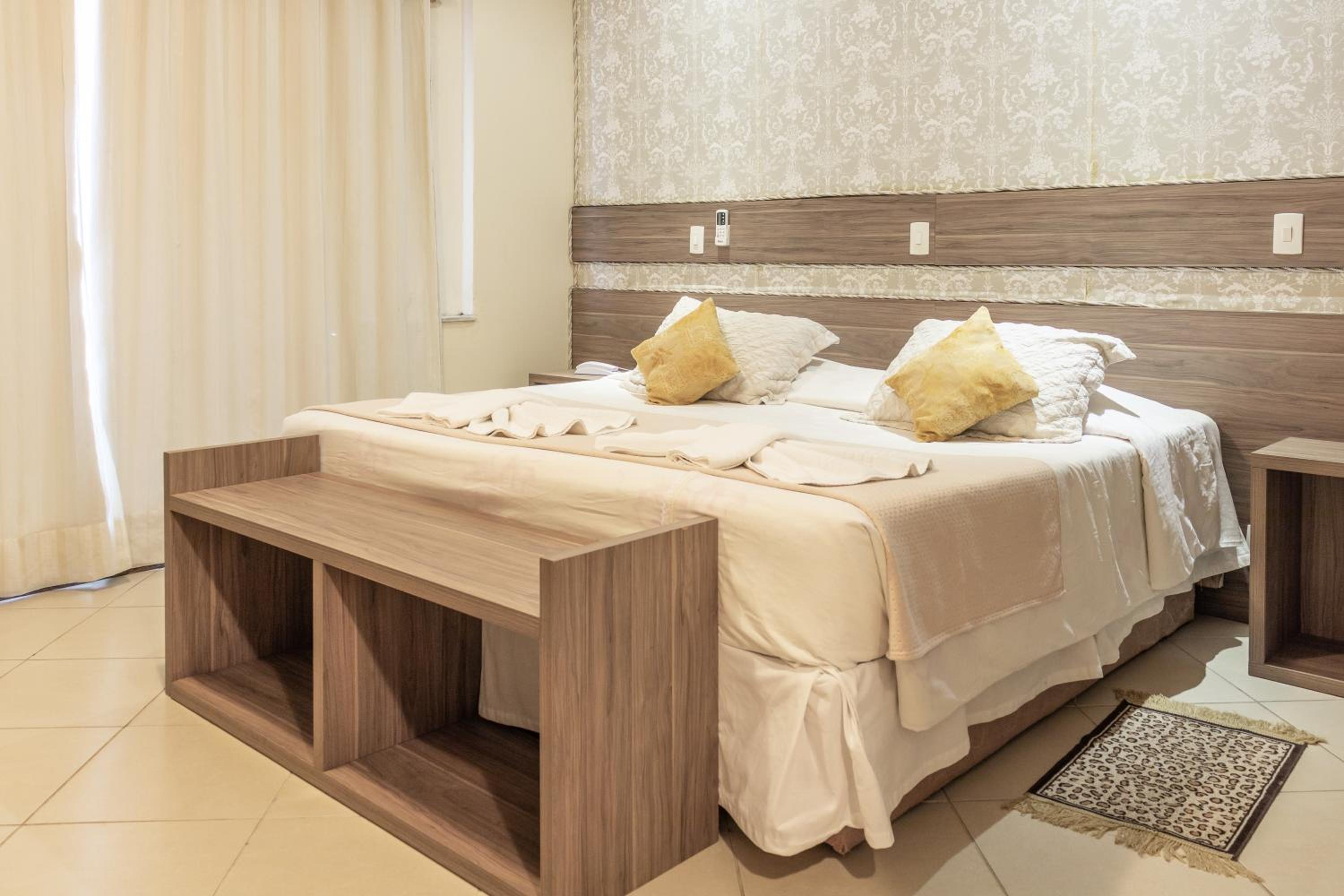 Deluxe Double Room with Bath photo 1