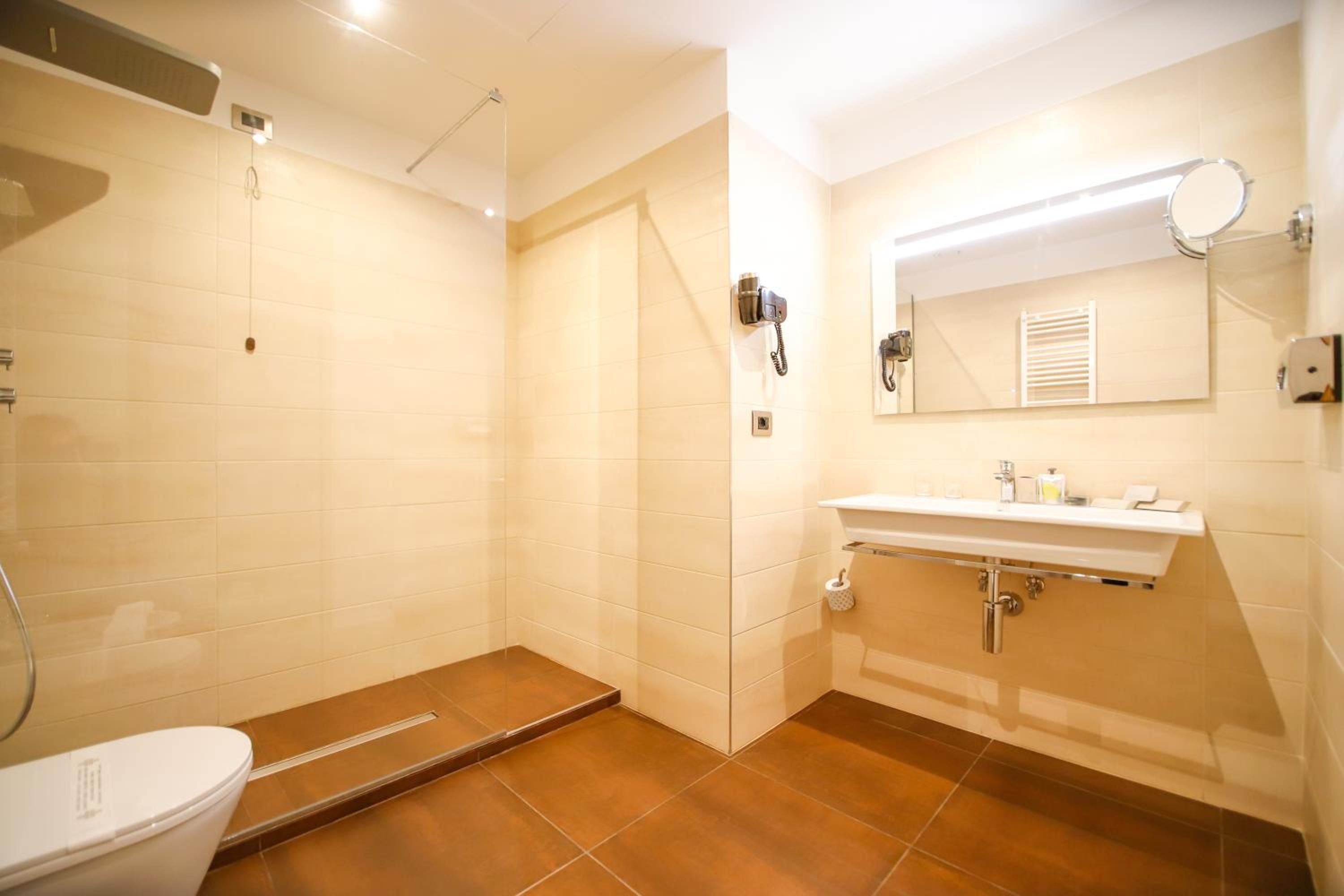 Junior Suite - Photo 31