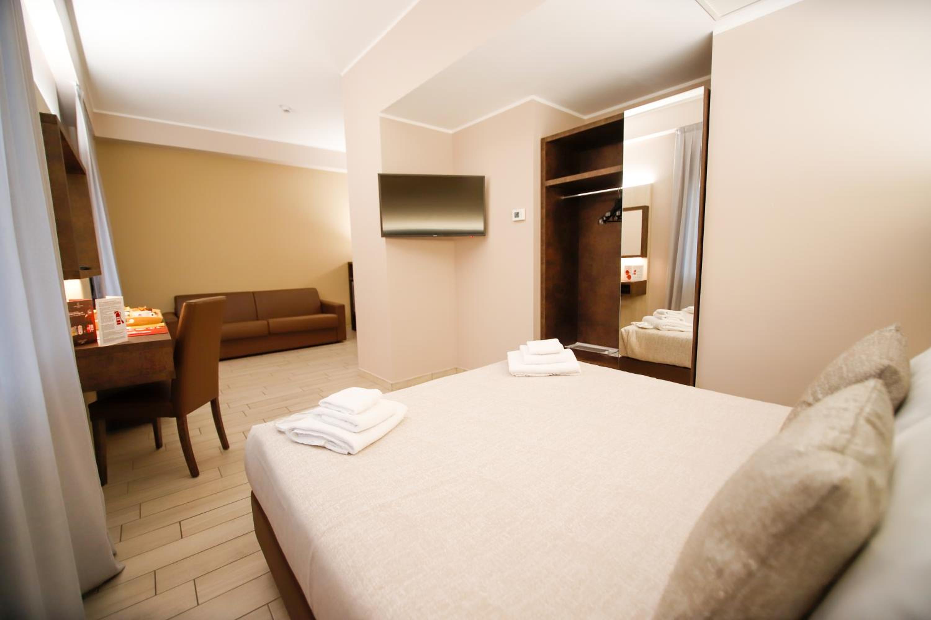 Junior Suite - Photo 23