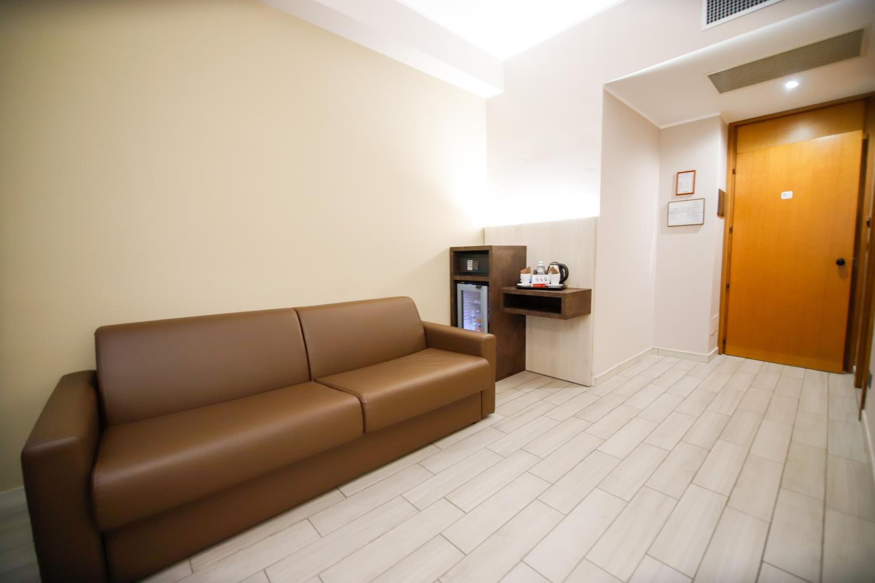 Junior Suite - Photo 32