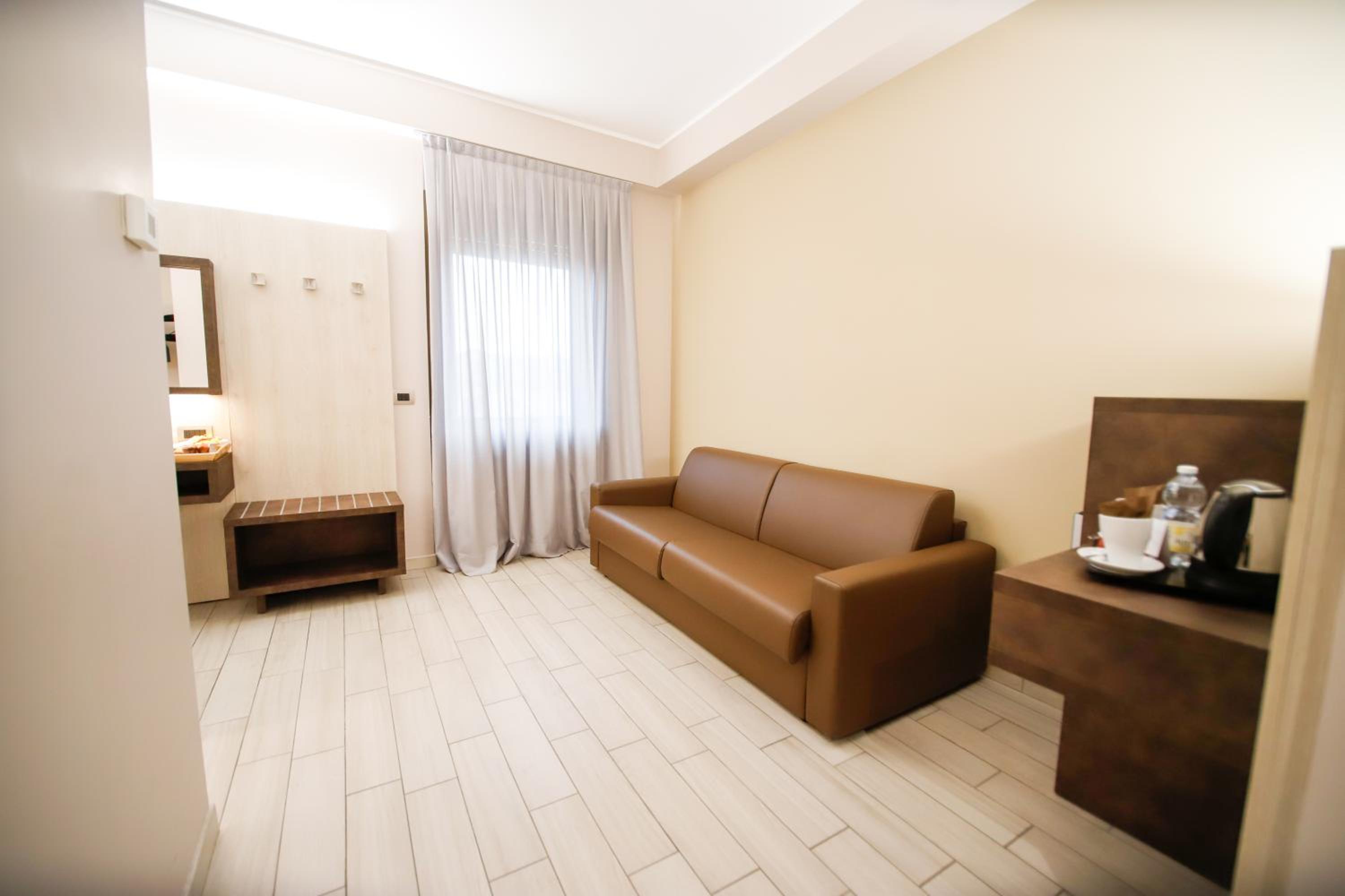 Junior Suite - Photo 22