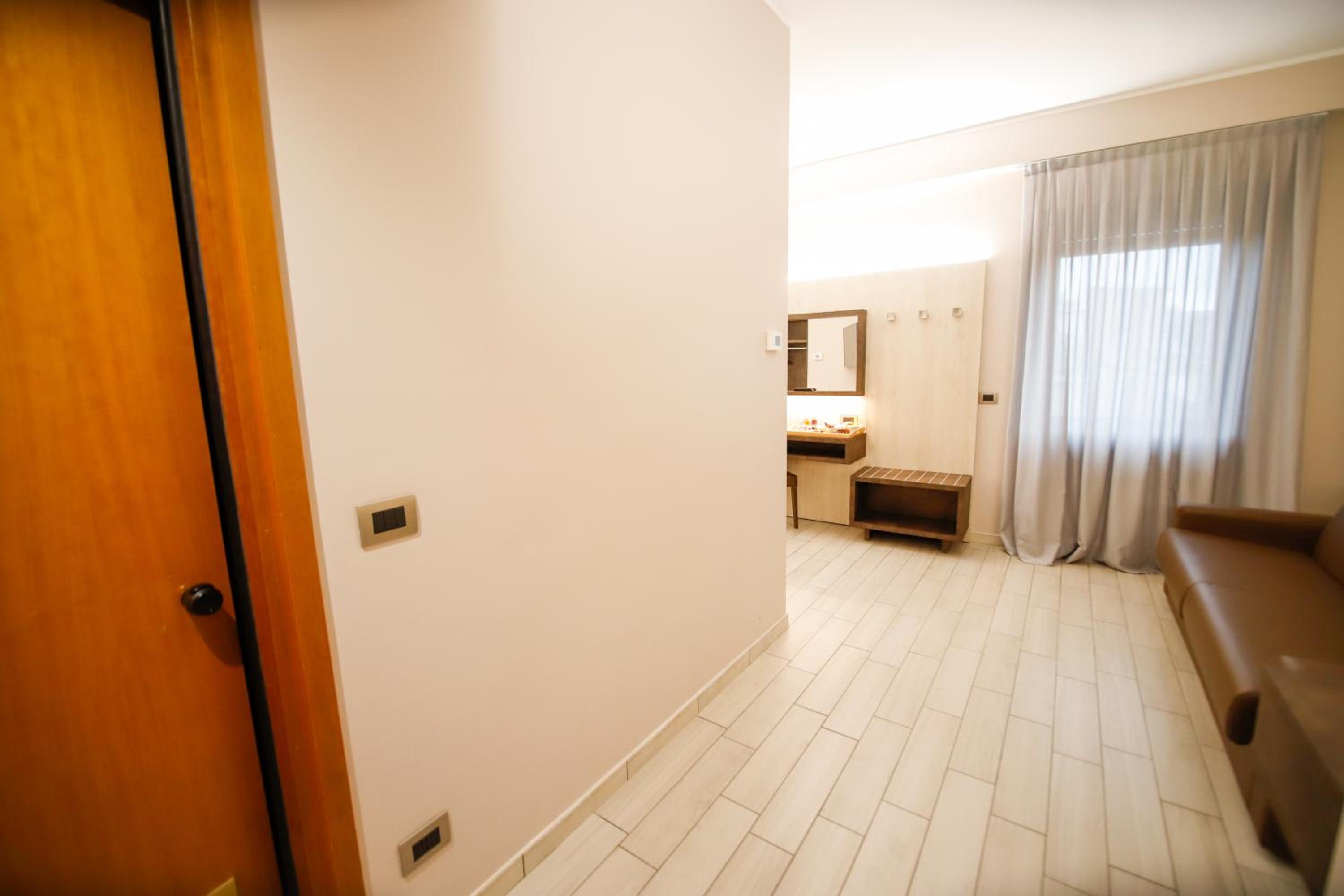 Junior Suite - Photo 27