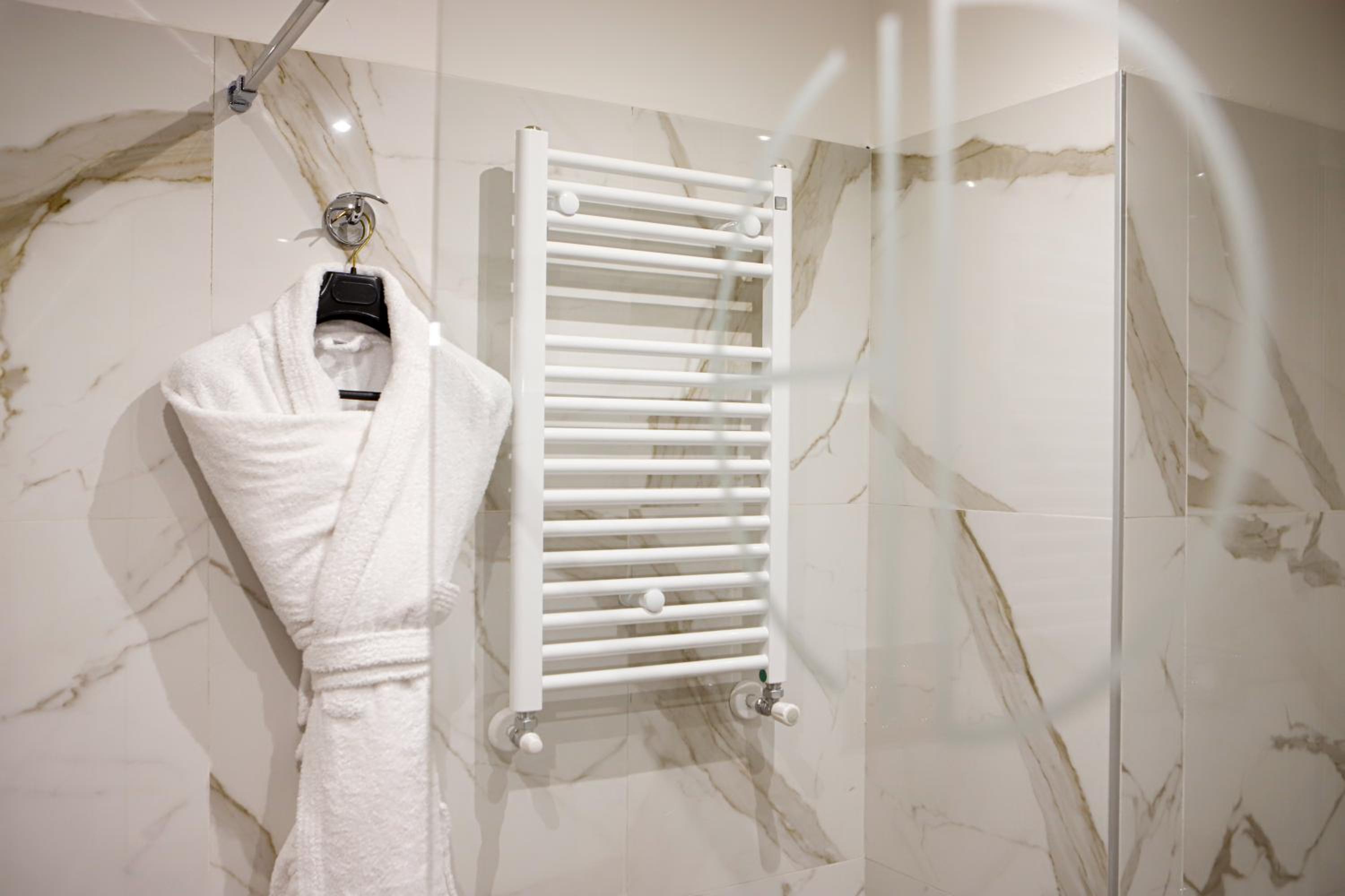 Junior Suite - Photo 44