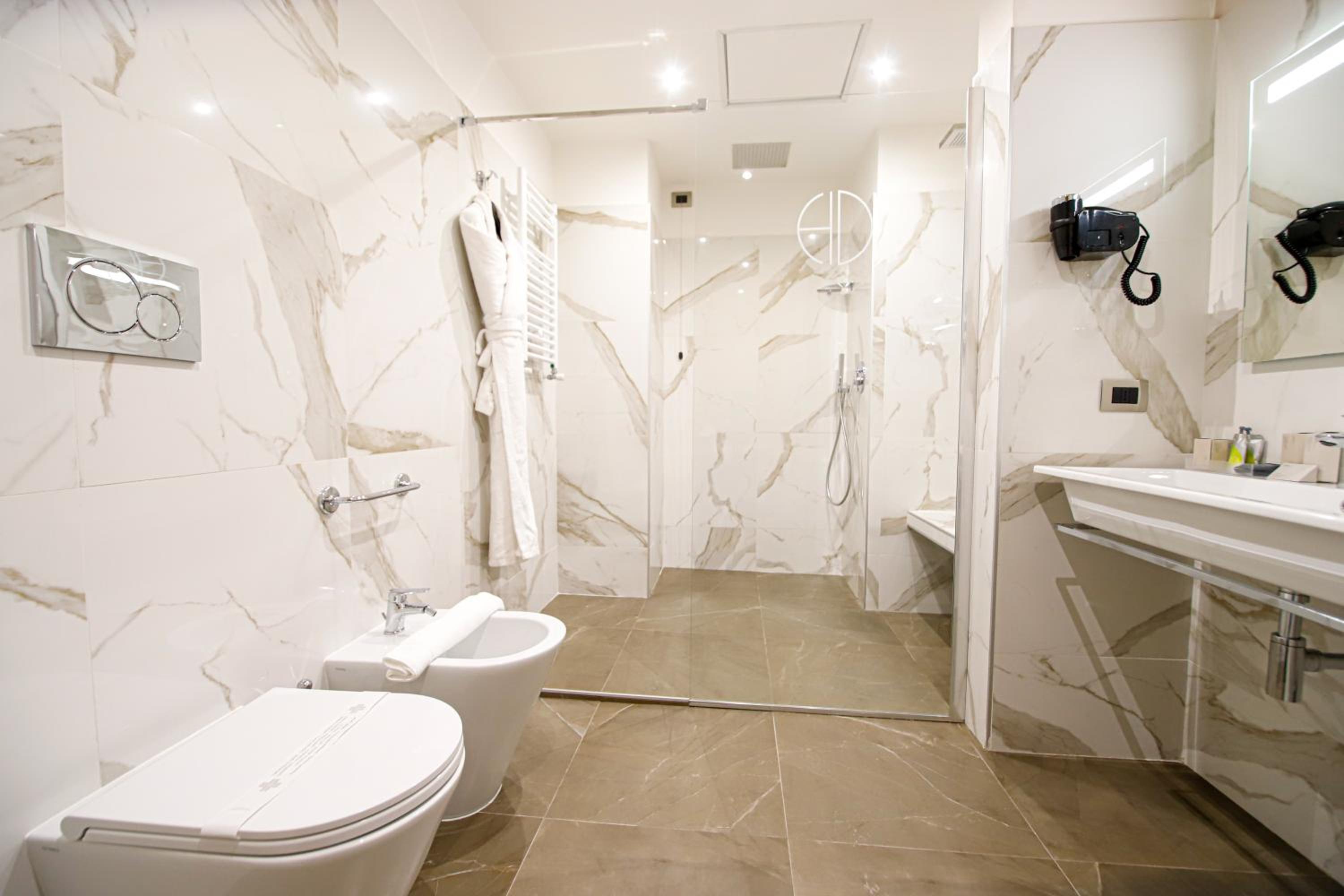 Junior Suite - Photo 39