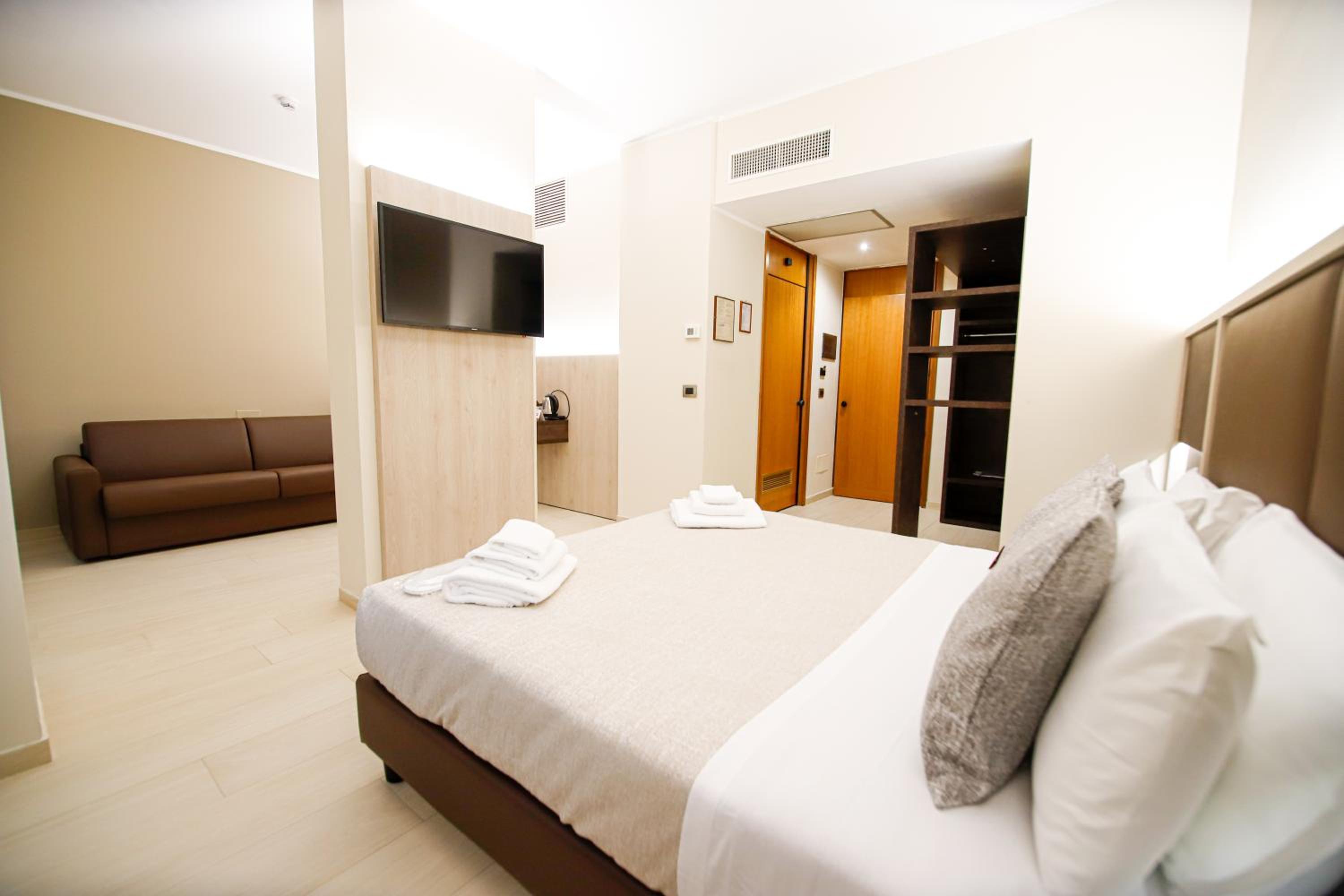 Junior Suite - Photo 10