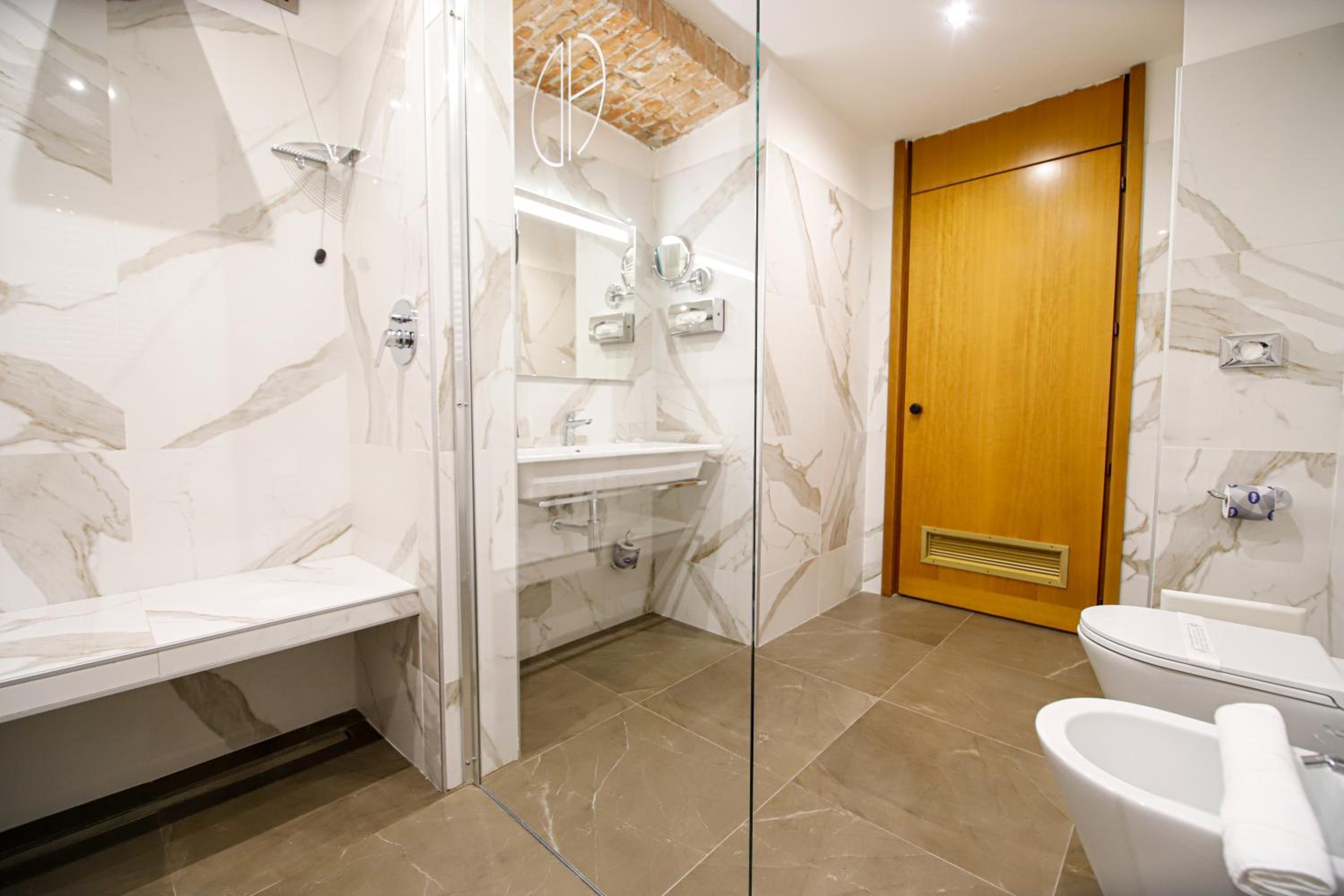 Junior Suite - Photo 50