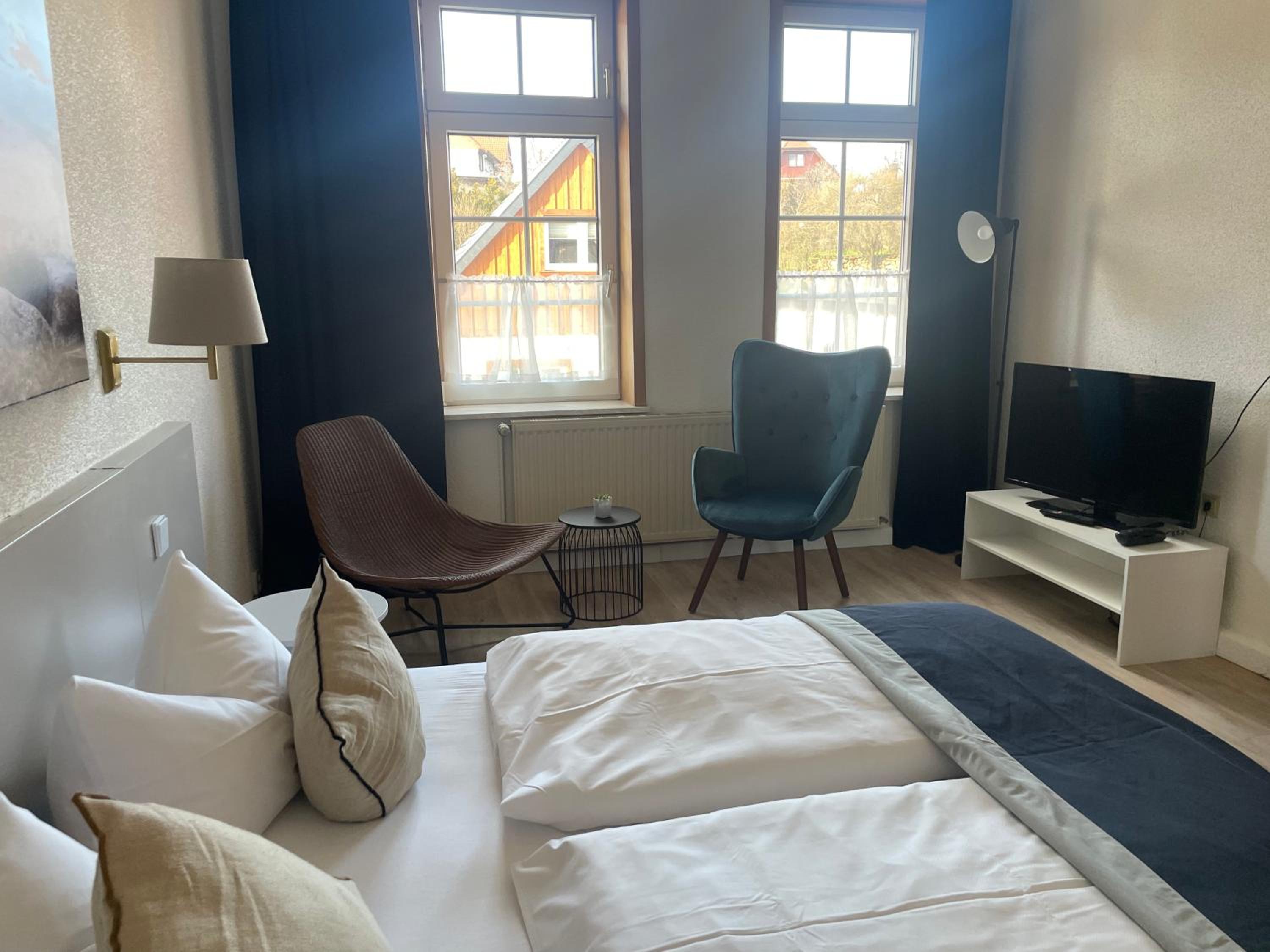 Double Room - Photo 8