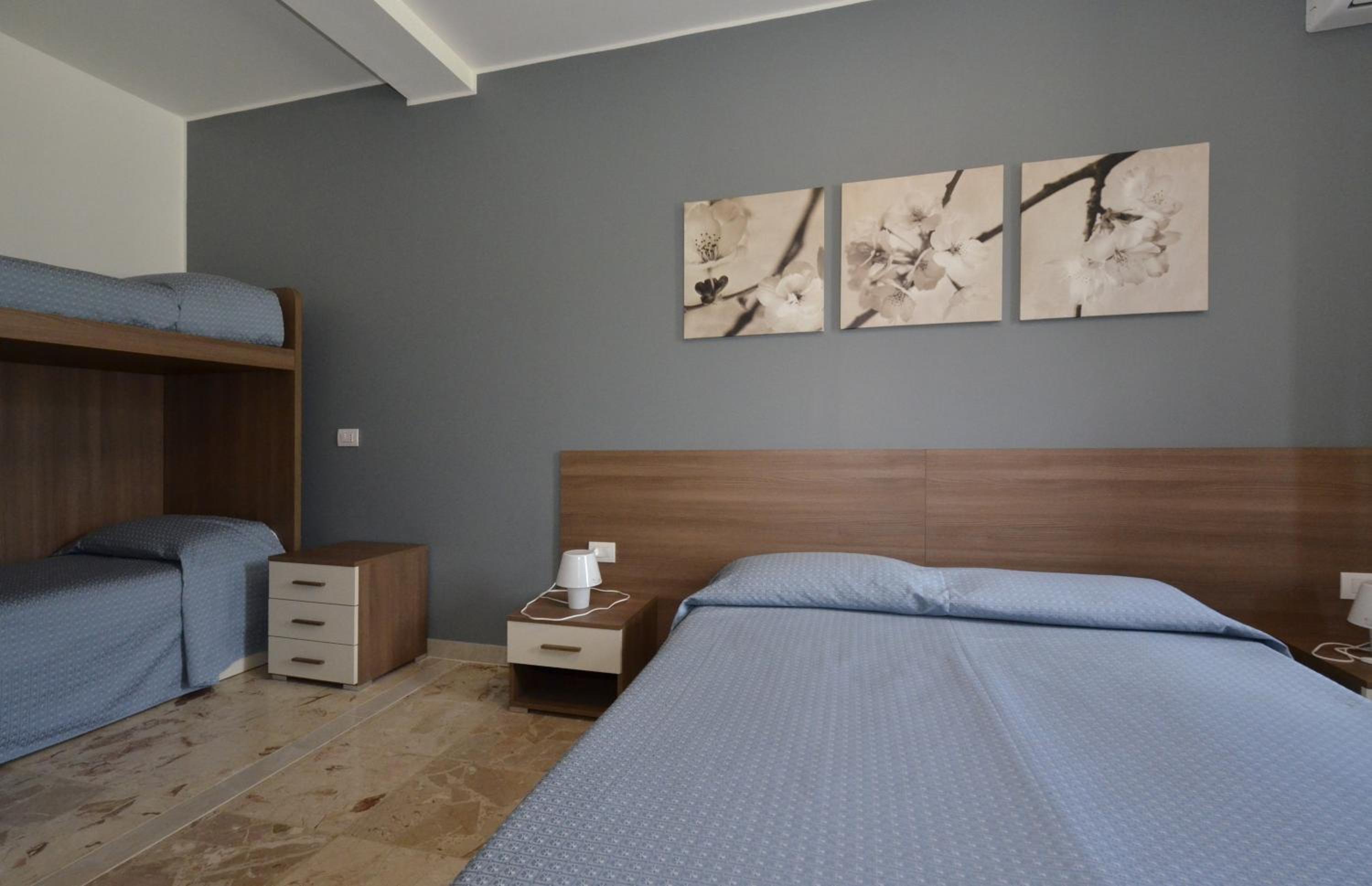 Classic Quadruple Room - Photo 5