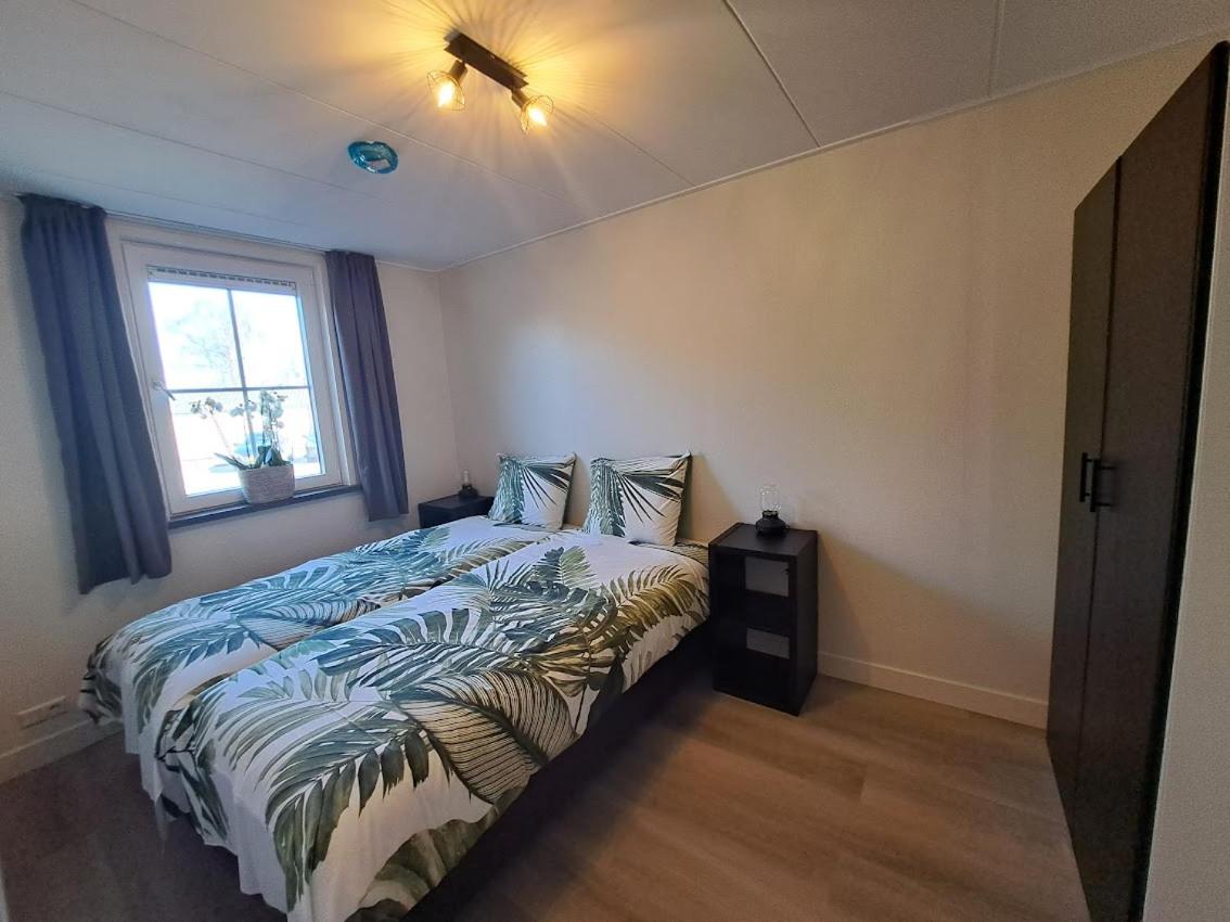 Three-Bedroom Apartment photo 2