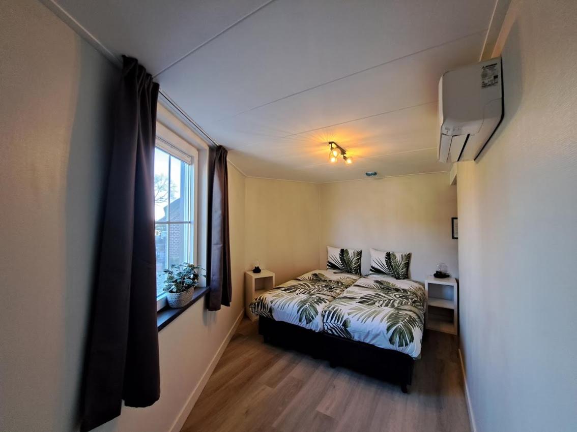 Three-Bedroom Apartment photo 1