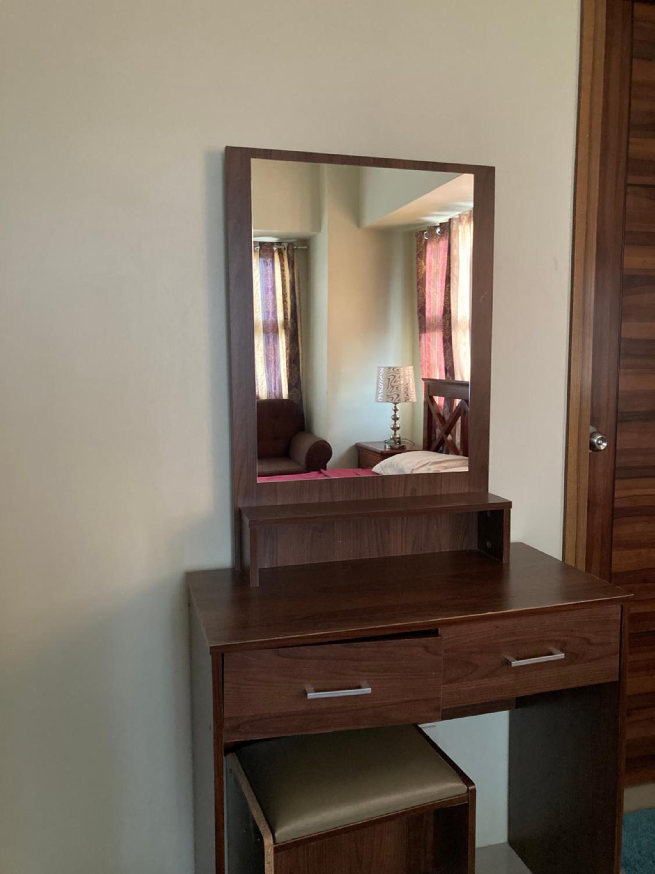 One-Bedroom Apartment - Photo 4