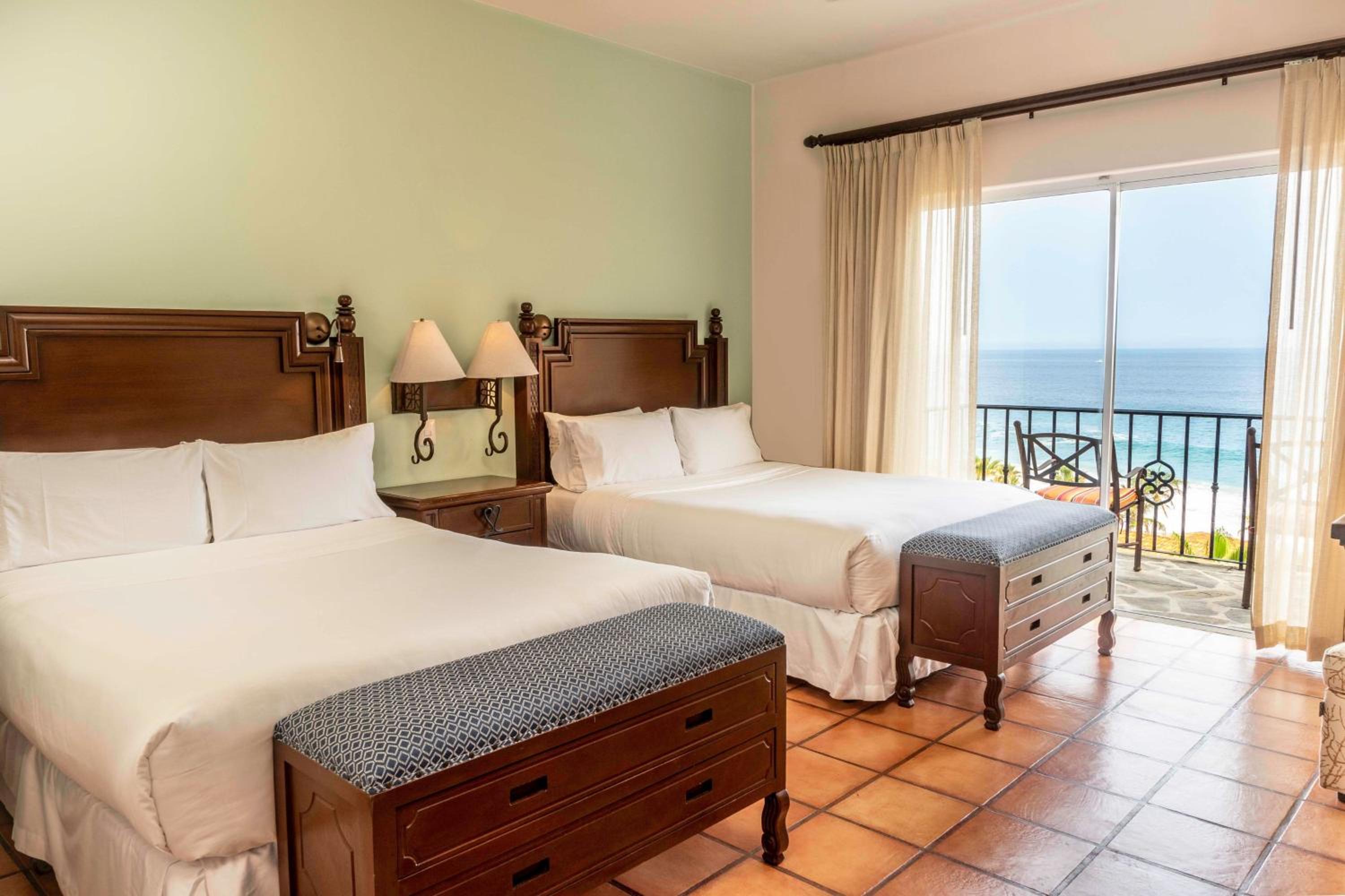 King Suite With Garden View