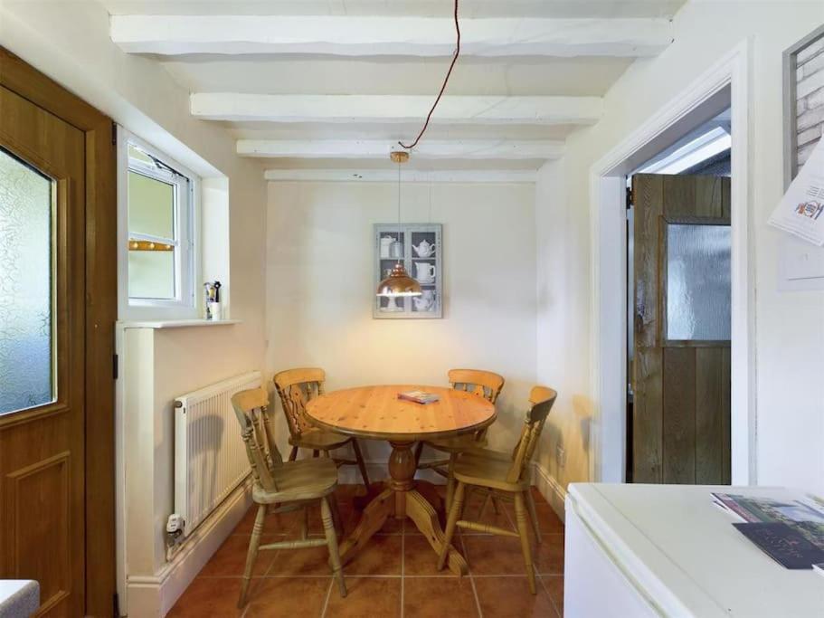 Two-Bedroom House photo 2