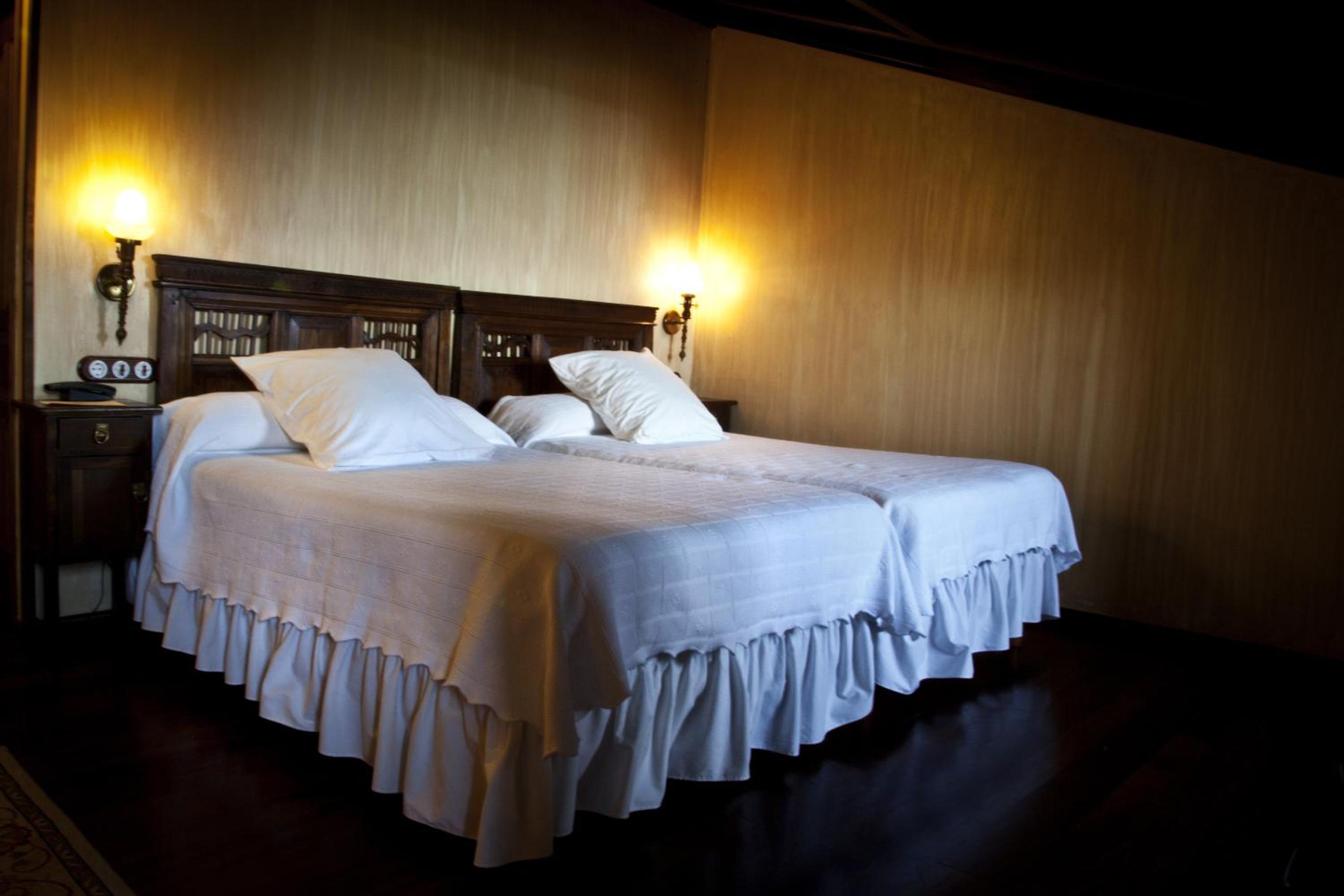 Superior Double or Twin Room - Photo 5