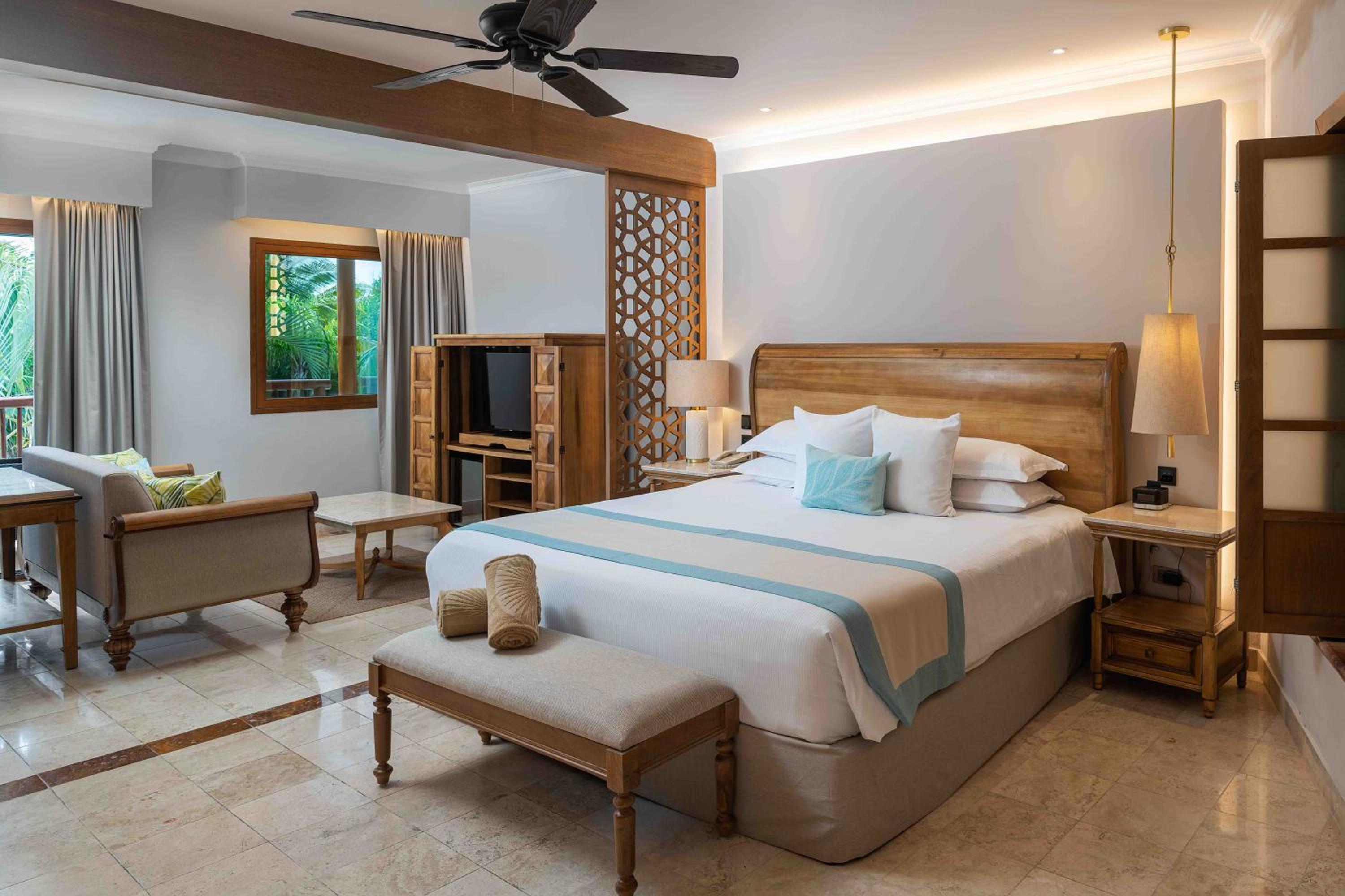 Golden Junior Suite