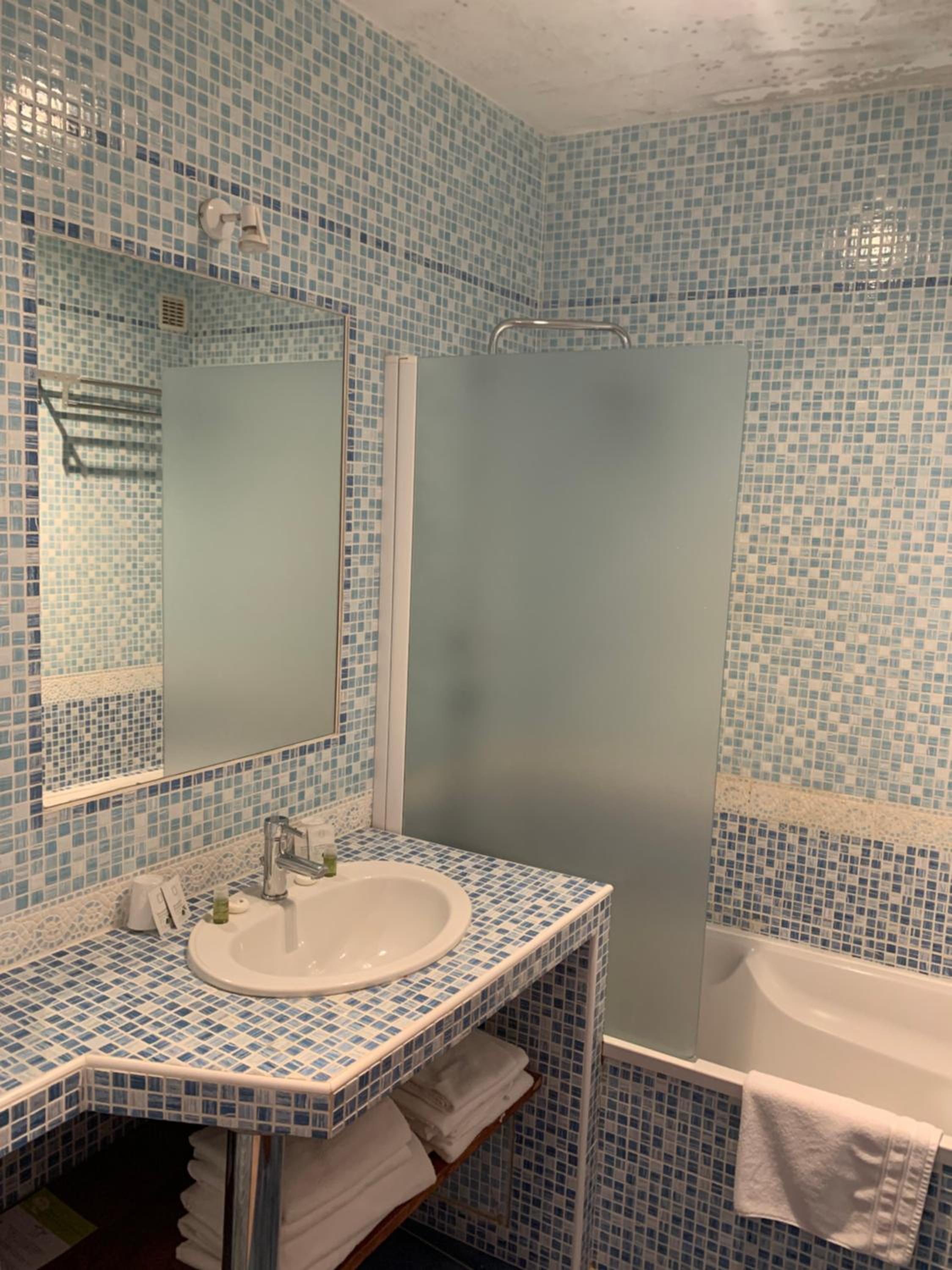 Twin Room with Sea View photo 2