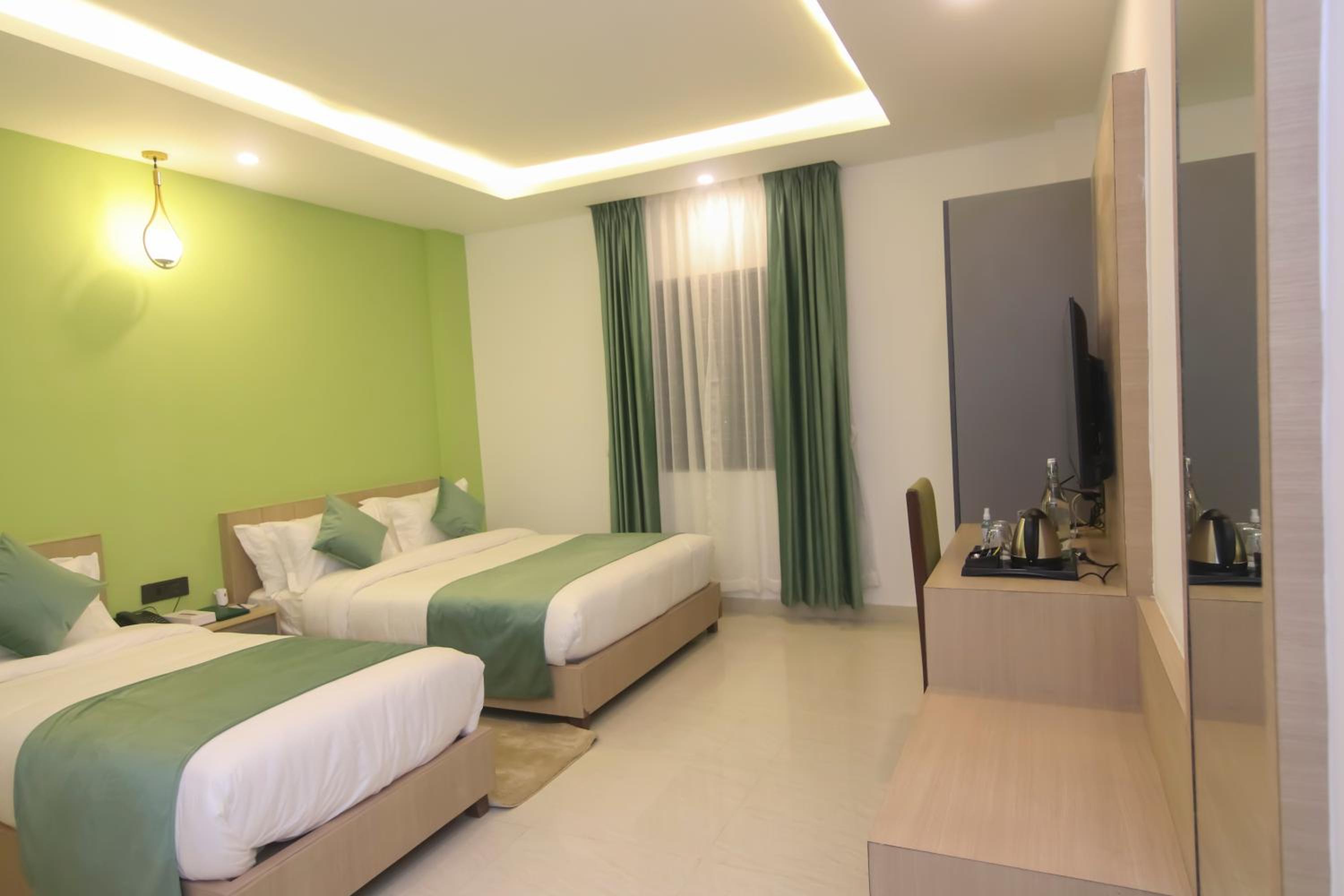 Deluxe Double or Twin Room