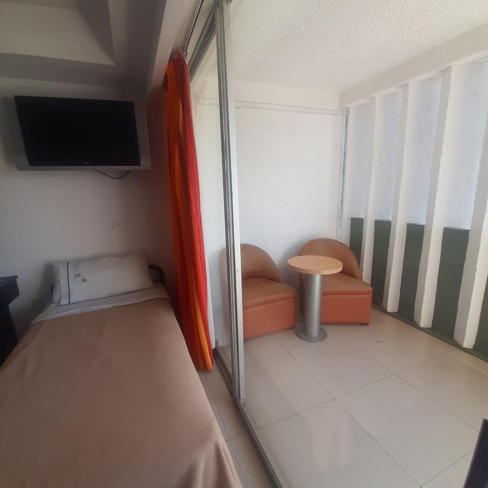 Standard Triple Room photo 3